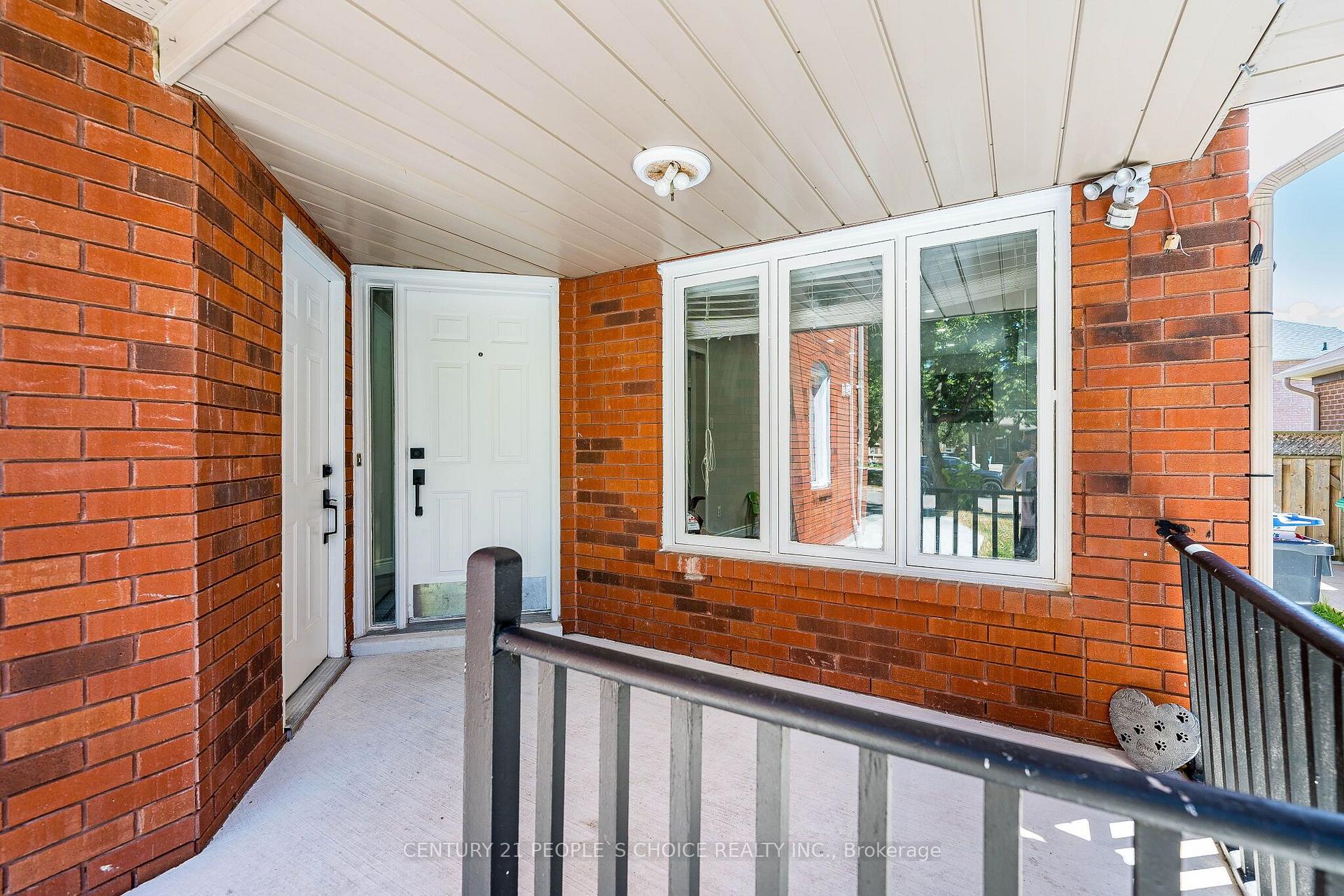Photo 4 of 125 Rainforest Drive, Brampton, Sandringham-Wellington — HOMEH