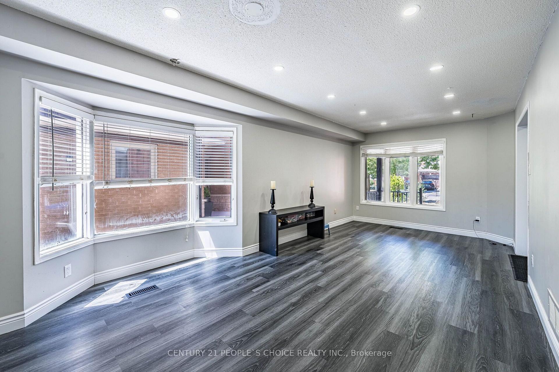 Photo 8 of 125 Rainforest Drive, Brampton, Sandringham-Wellington — HOMEH