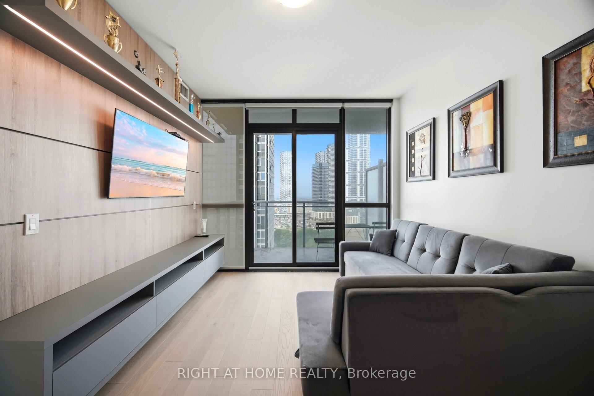 Photo 10 of Unit 1704, 2908 Highway 7 Road, Vaughan, Concord — HOMEH