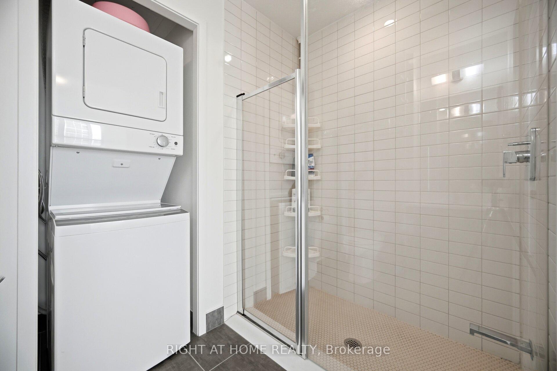 Photo 22 of Unit 1704, 2908 Highway 7 Road, Vaughan, Concord — HOMEH