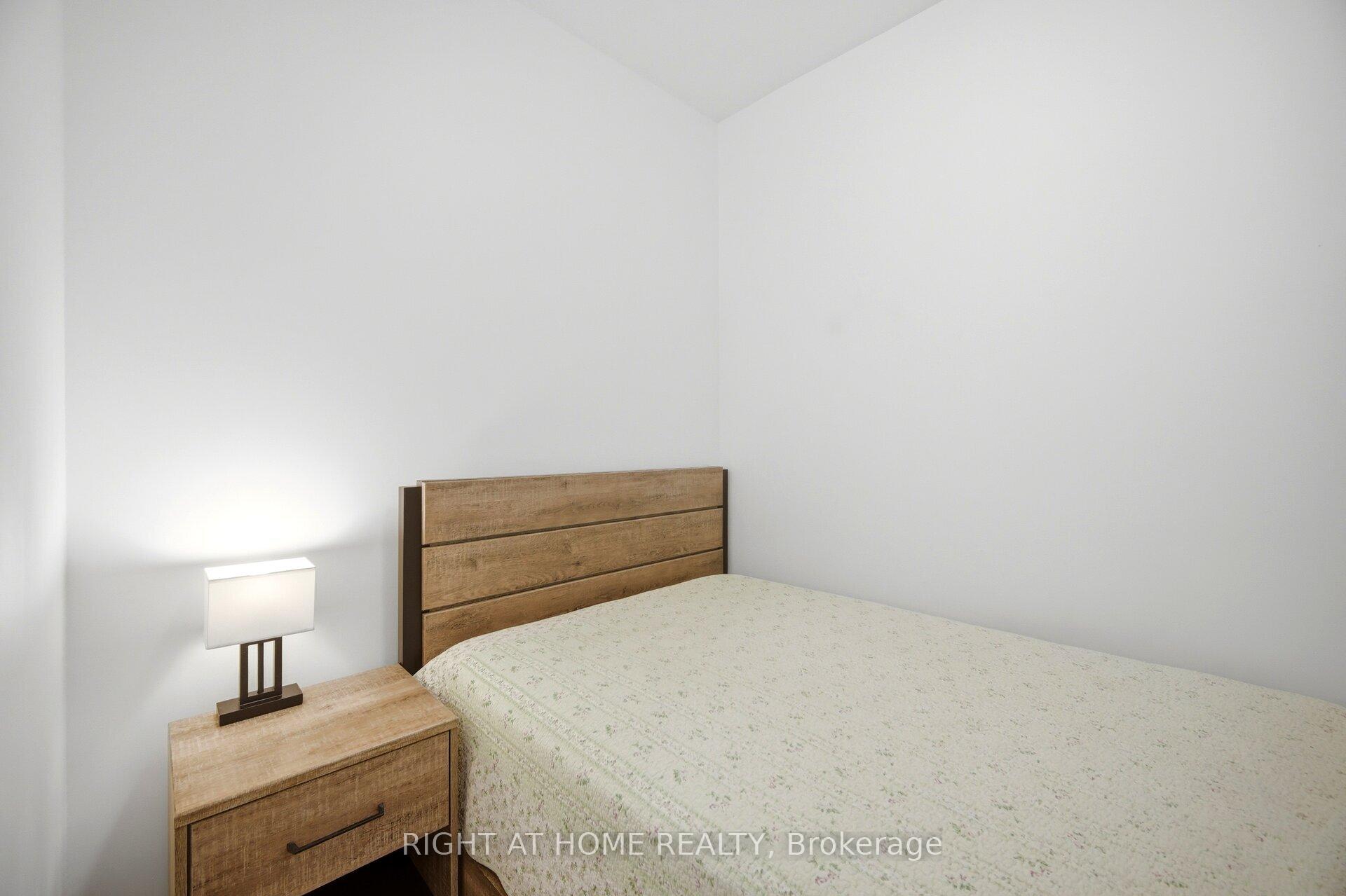 Photo 23 of Unit 1704, 2908 Highway 7 Road, Vaughan, Concord — HOMEH