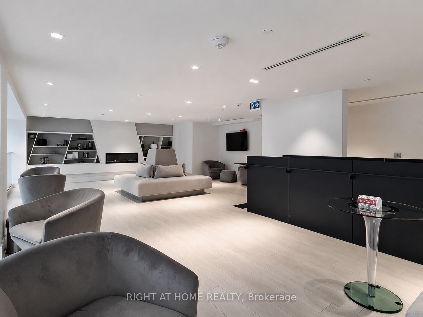 Photo 32 of Unit 1704, 2908 Highway 7 Road, Vaughan, Concord — HOMEH