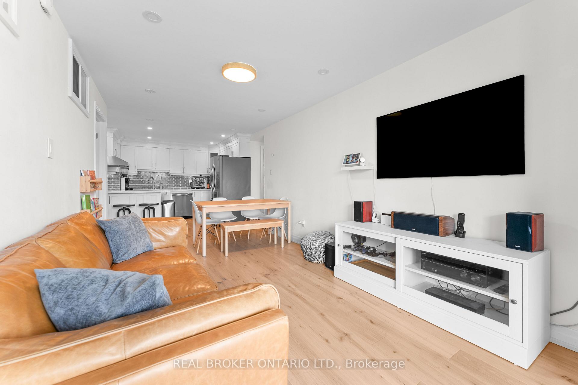 Photo 6 of Unit 502, 99 Cameron Street, Toronto, Kensington-Chinatown — HOMEH