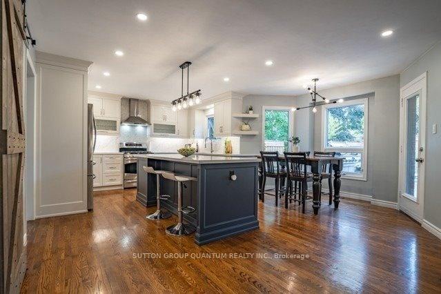 Photo 4 of 1117 Valleybrook Drive, Oakville, Wedgewood Creek — HOMEH