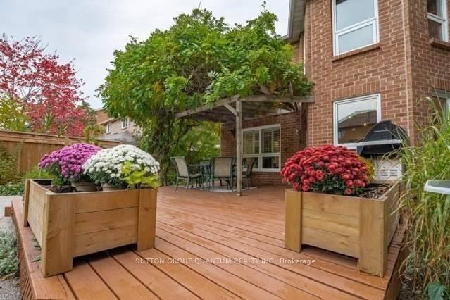 Photo 18 of 1117 Valleybrook Drive, Oakville, Wedgewood Creek — HOMEH