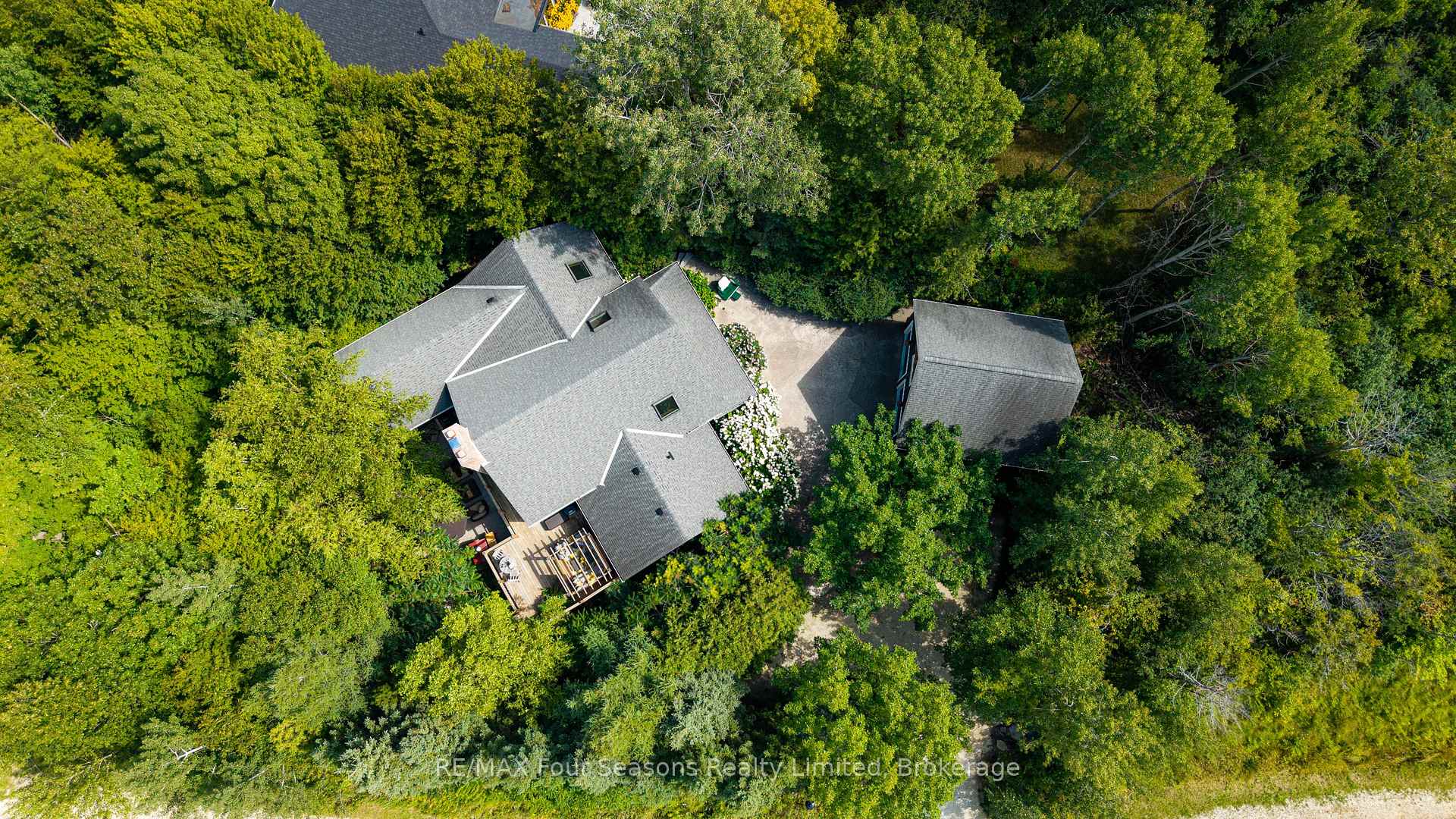 Photo 1 of 129 Davos Drive, Blue Mountains — HOMEH