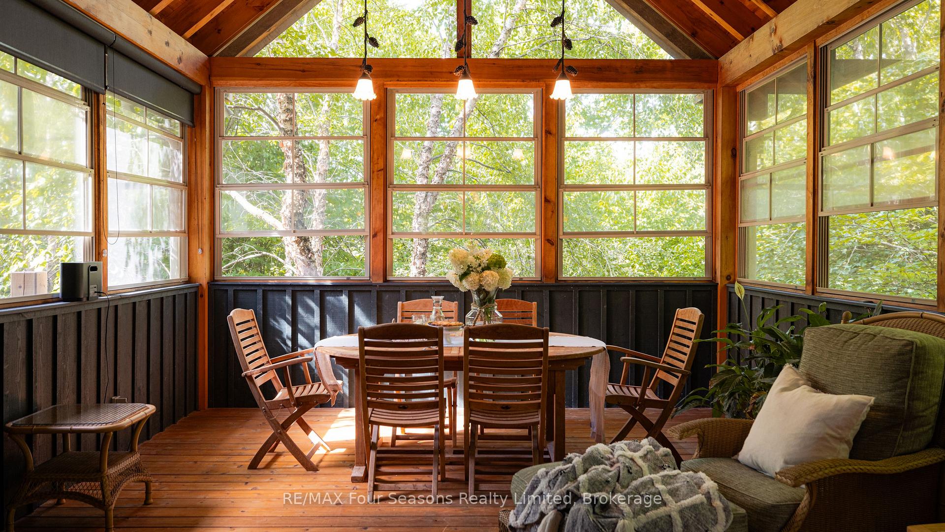 Photo 15 of 129 Davos Drive, Blue Mountains — HOMEH