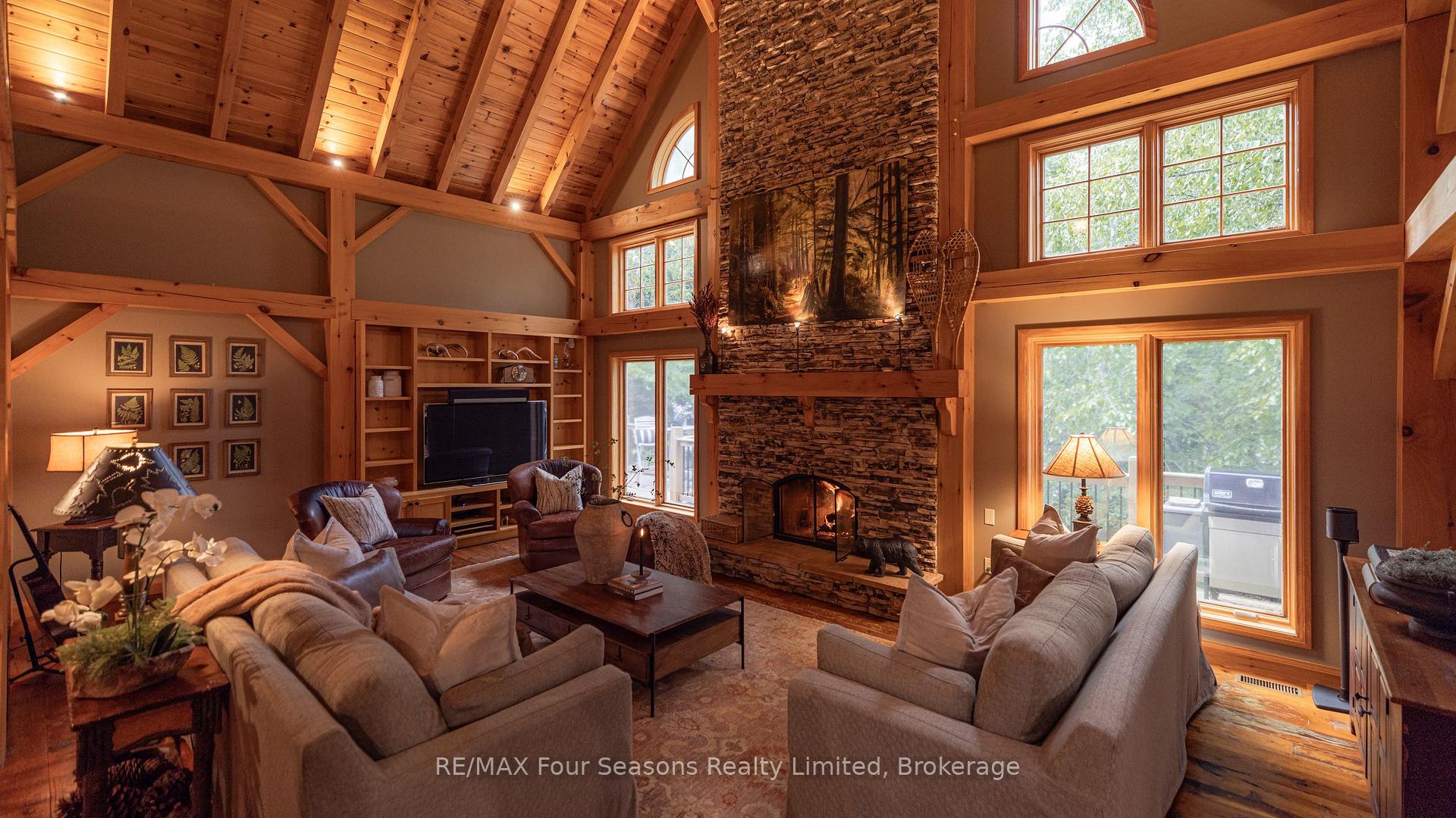 Photo 19 of 129 Davos Drive, Blue Mountains — HOMEH