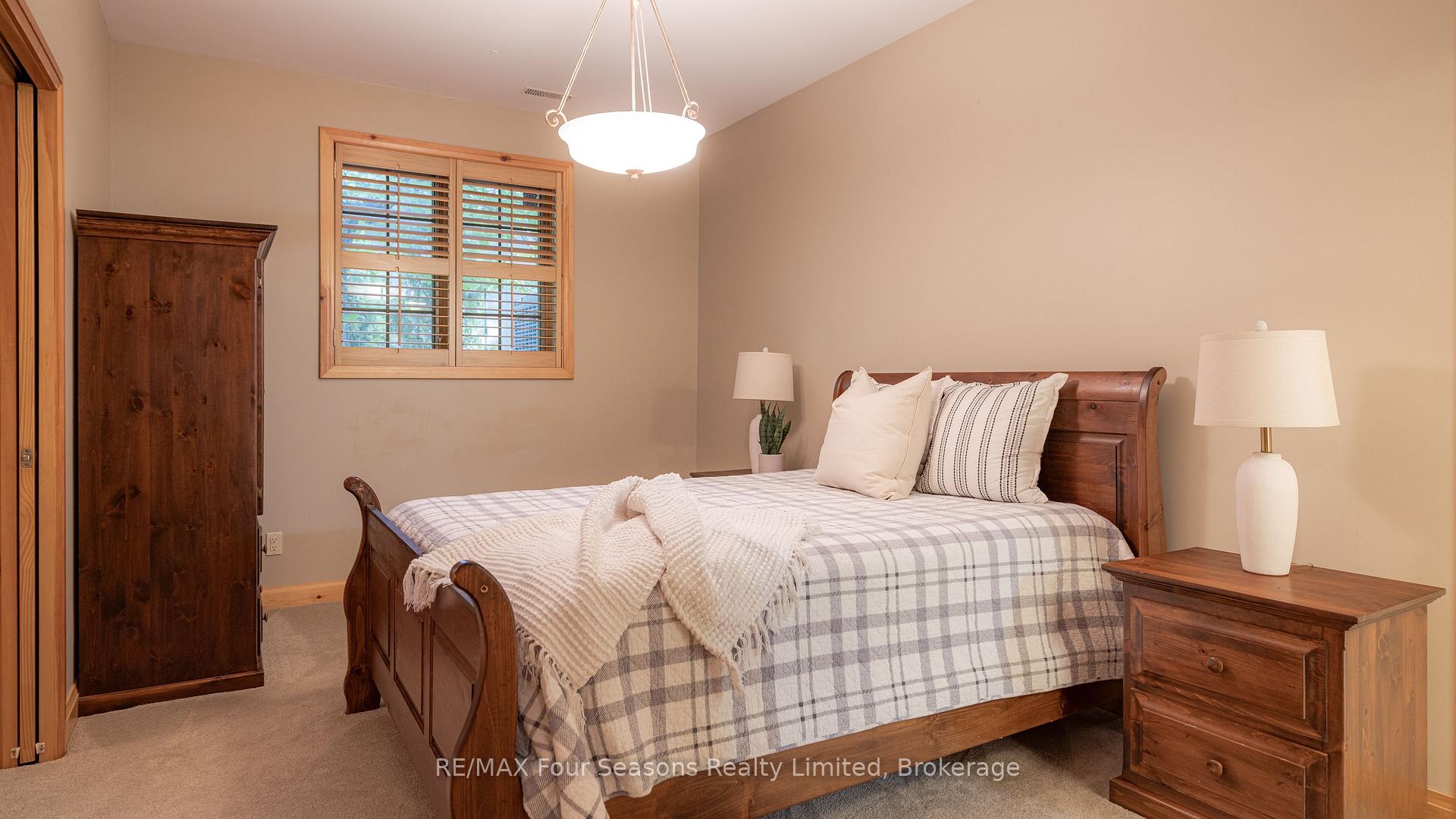Photo 33 of 129 Davos Drive, Blue Mountains — HOMEH