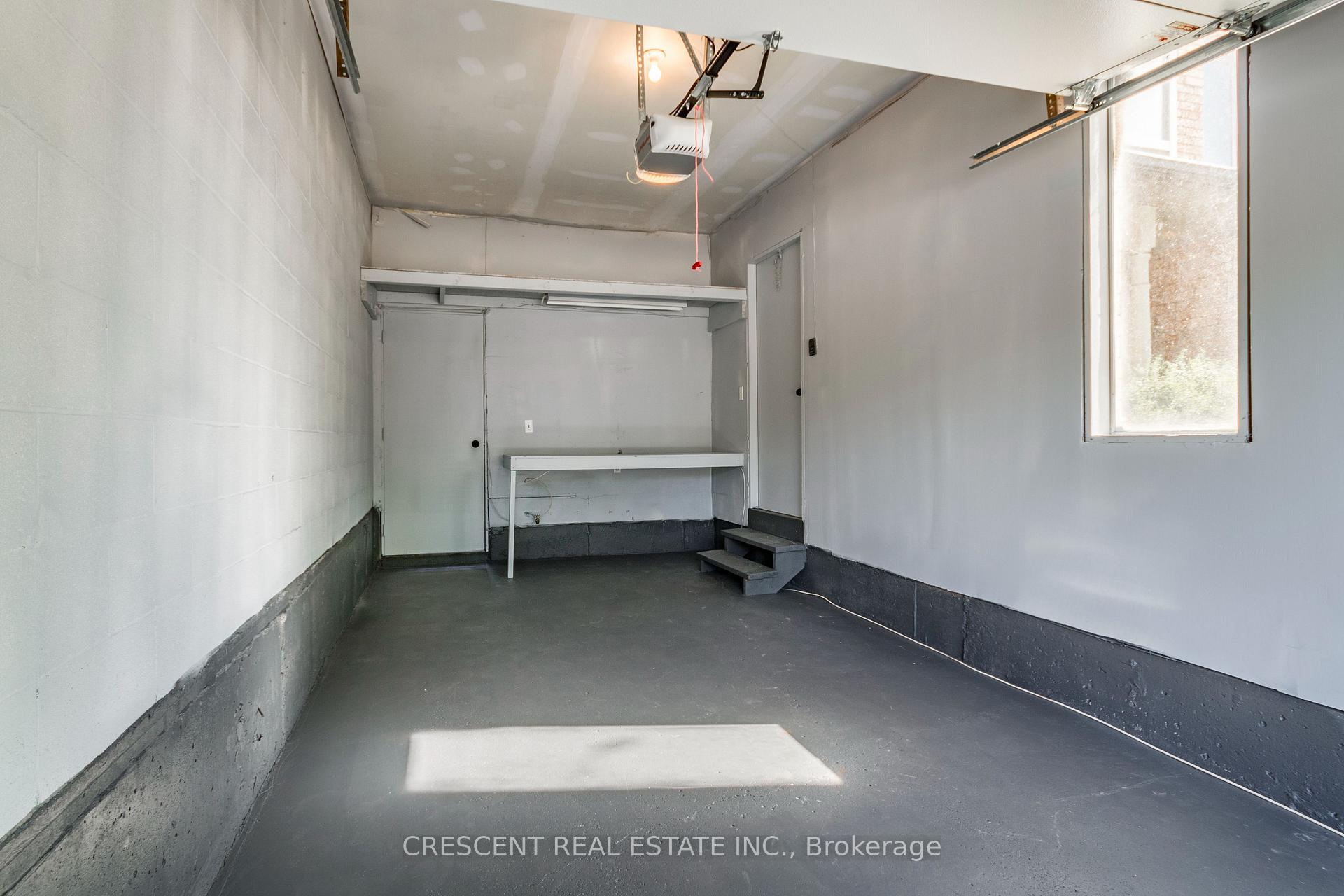 Photo 36 of 2959 Jackson Drive, Burlington, Rose — HOMEH