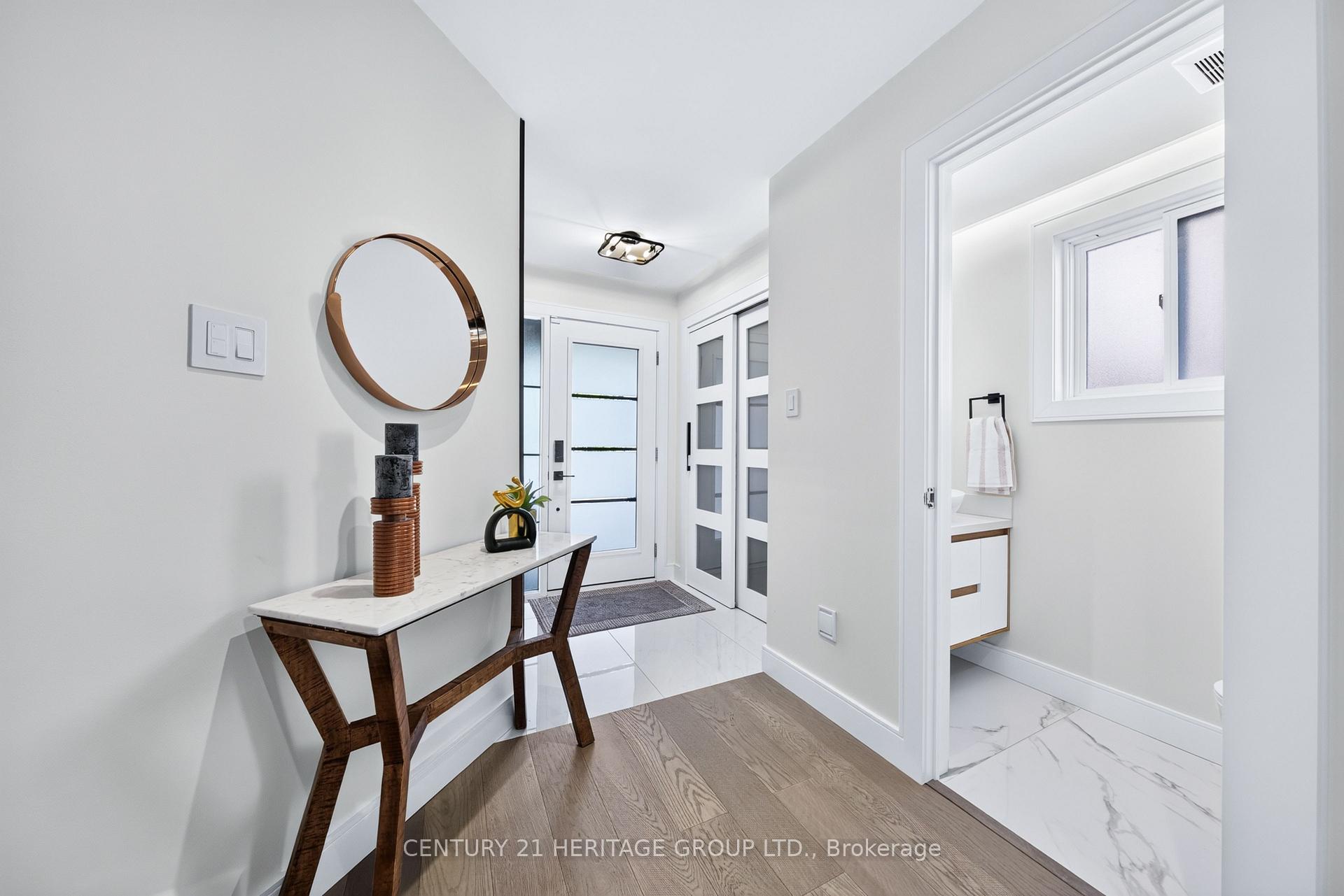 Photo 5 of 671 Walpole Crescent, Newmarket, Stonehaven-Wyndham — HOMEH