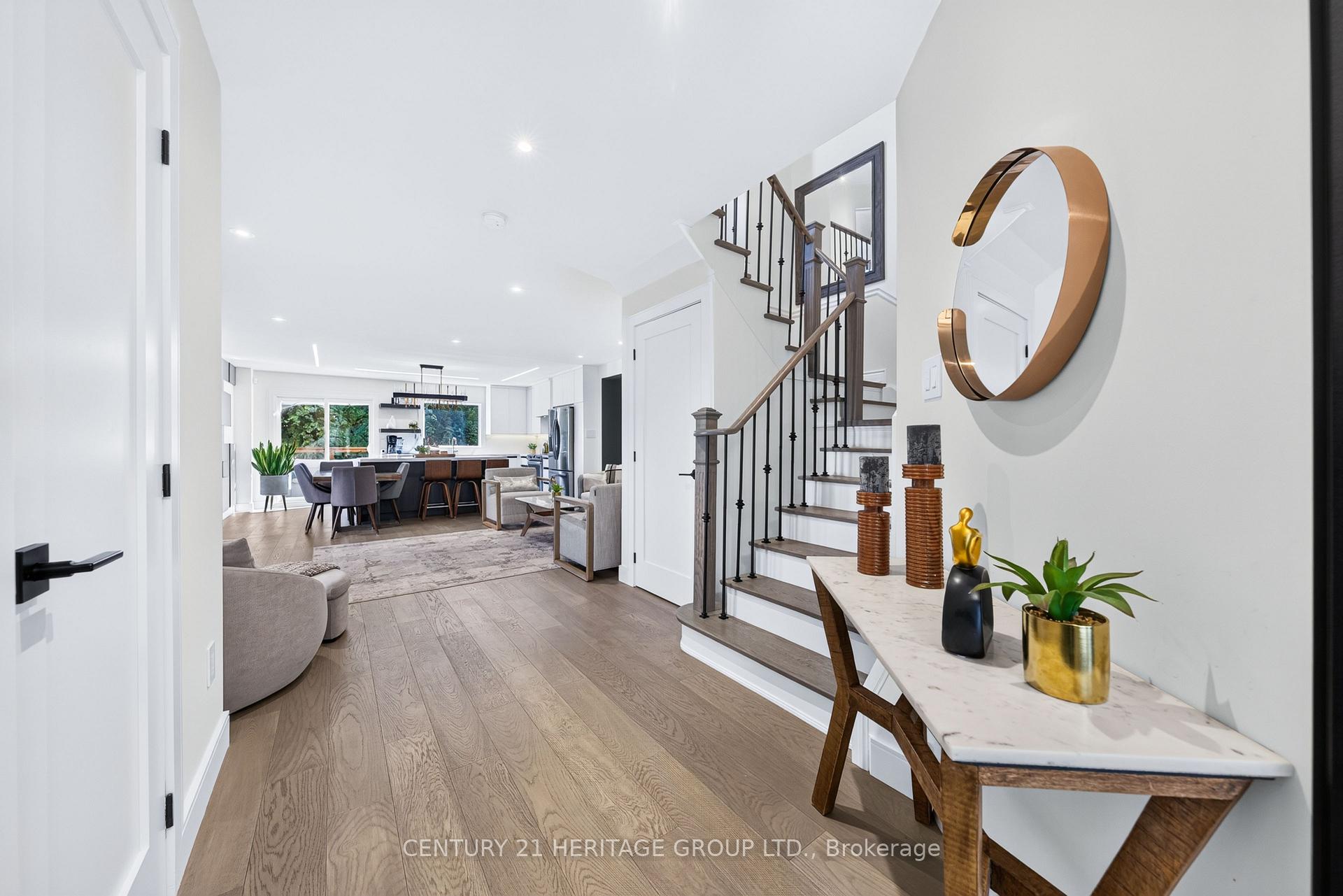 Photo 6 of 671 Walpole Crescent, Newmarket, Stonehaven-Wyndham — HOMEH