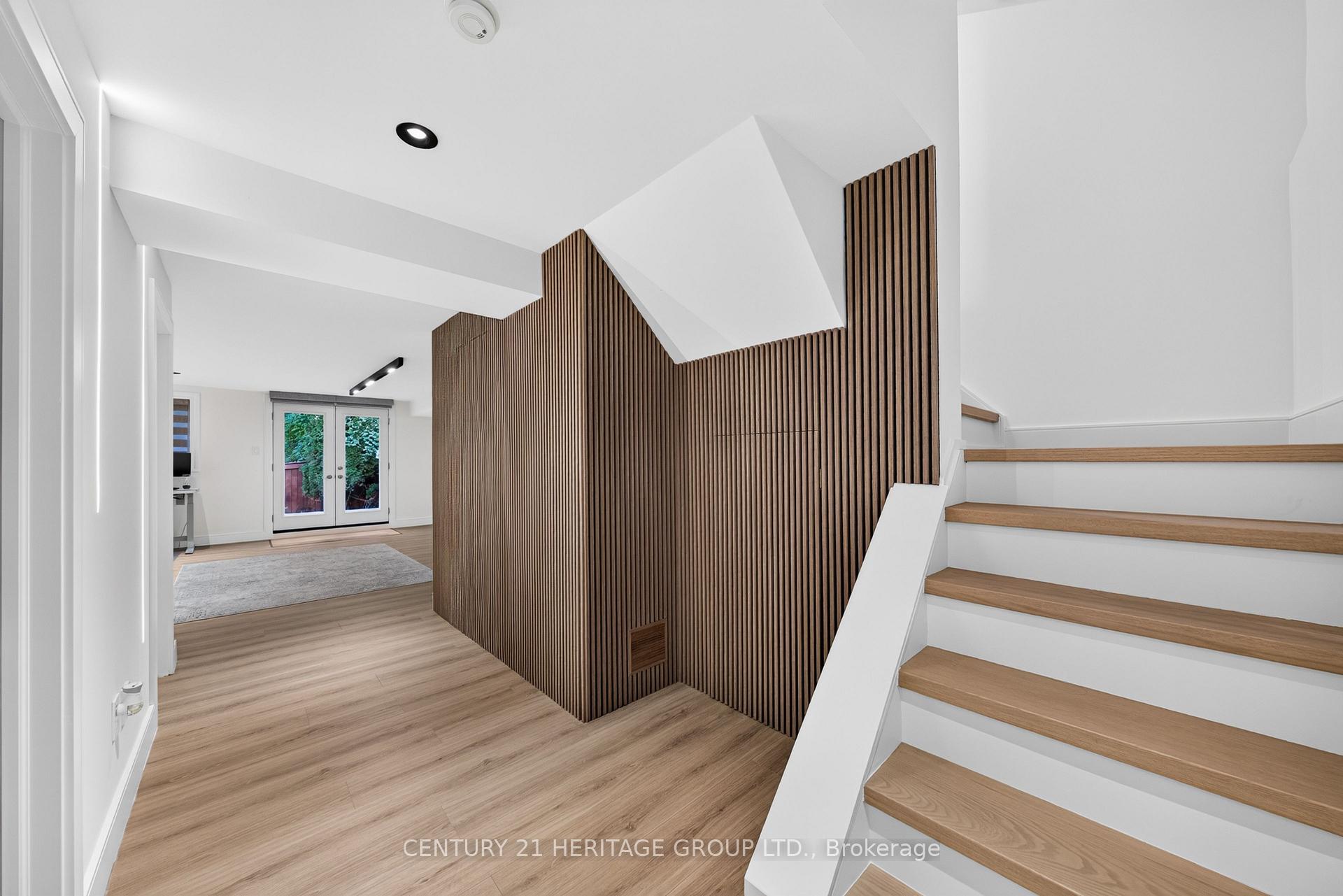 Photo 33 of 671 Walpole Crescent, Newmarket, Stonehaven-Wyndham — HOMEH