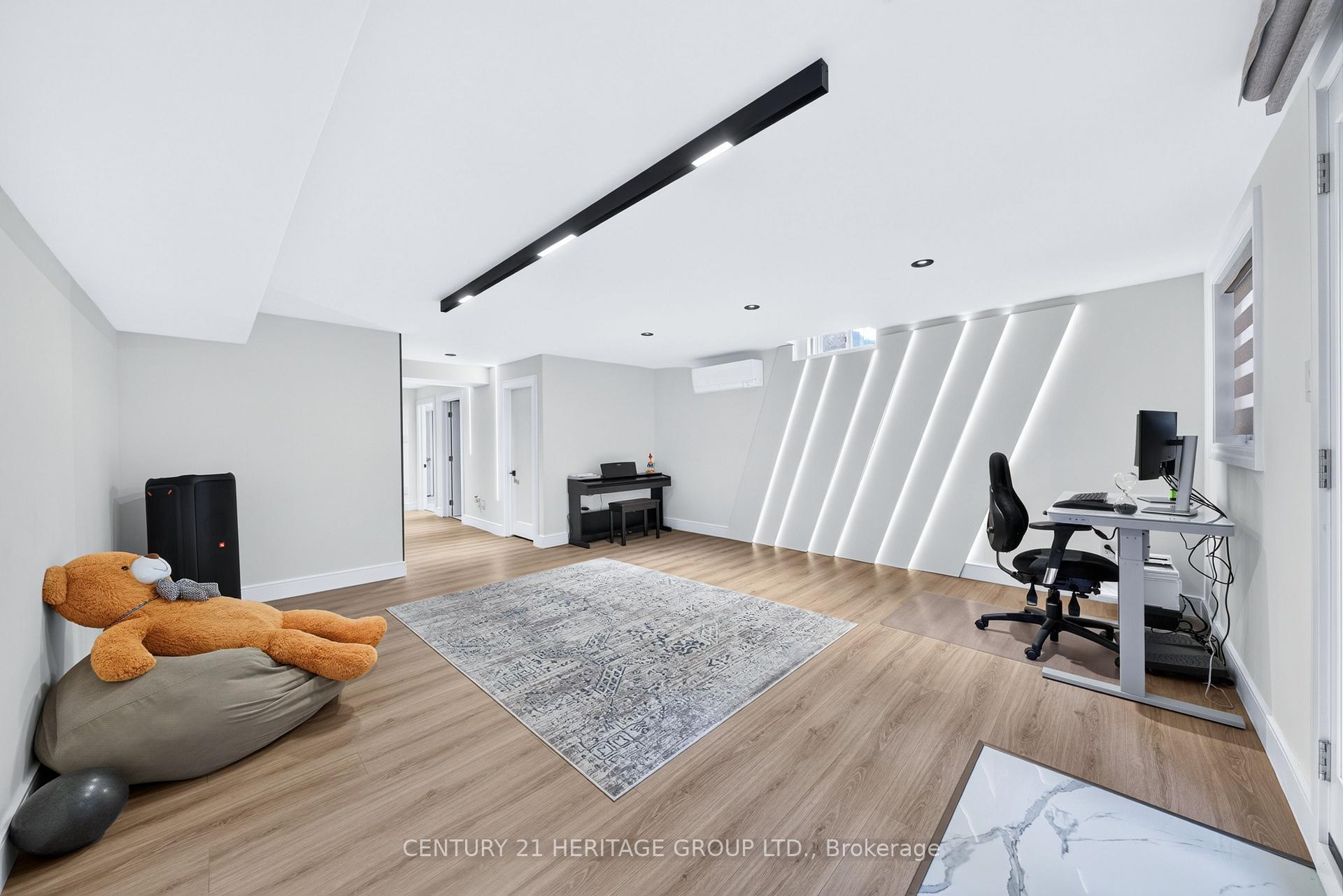 Photo 36 of 671 Walpole Crescent, Newmarket, Stonehaven-Wyndham — HOMEH