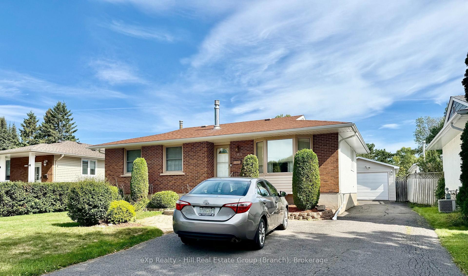 Photo 3 of 508 Cambrian Crescent, Thunder Bay, Northwood Park — HOMEH