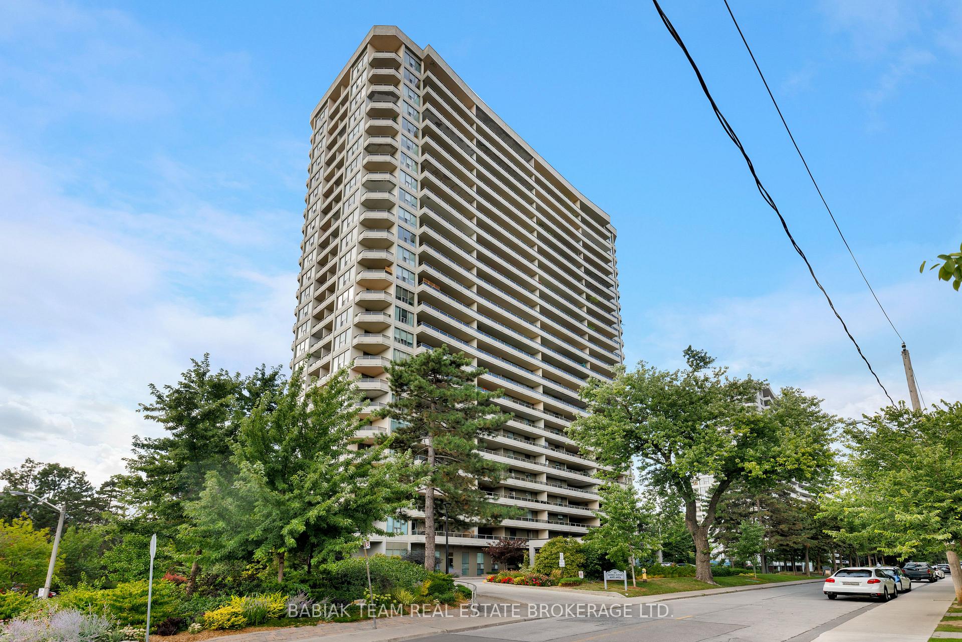 Photo of Unit 705, 50 Quebec Avenue