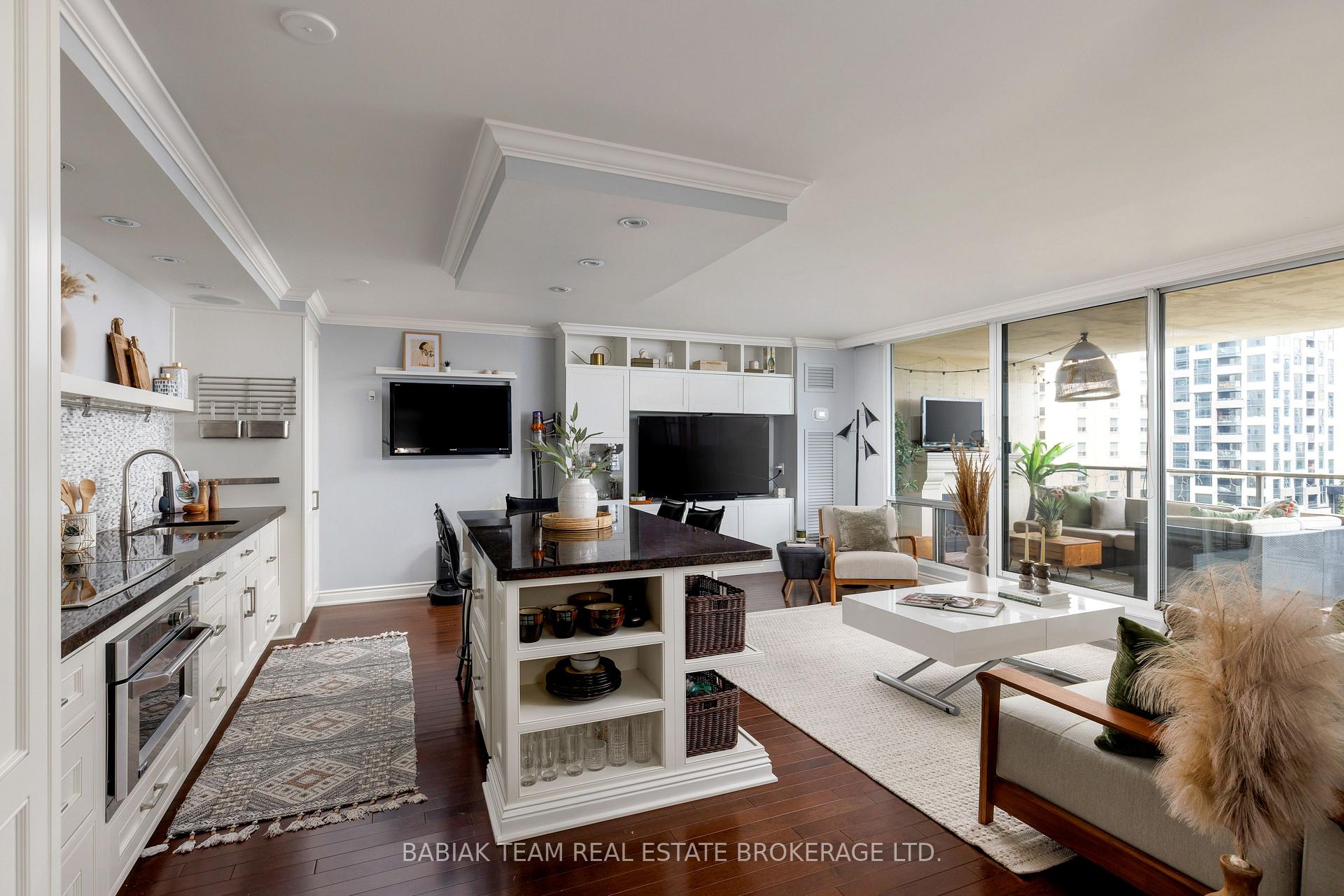 Photo 3 of Unit 705, 50 Quebec Avenue, Toronto, High Park North — HOMEH
