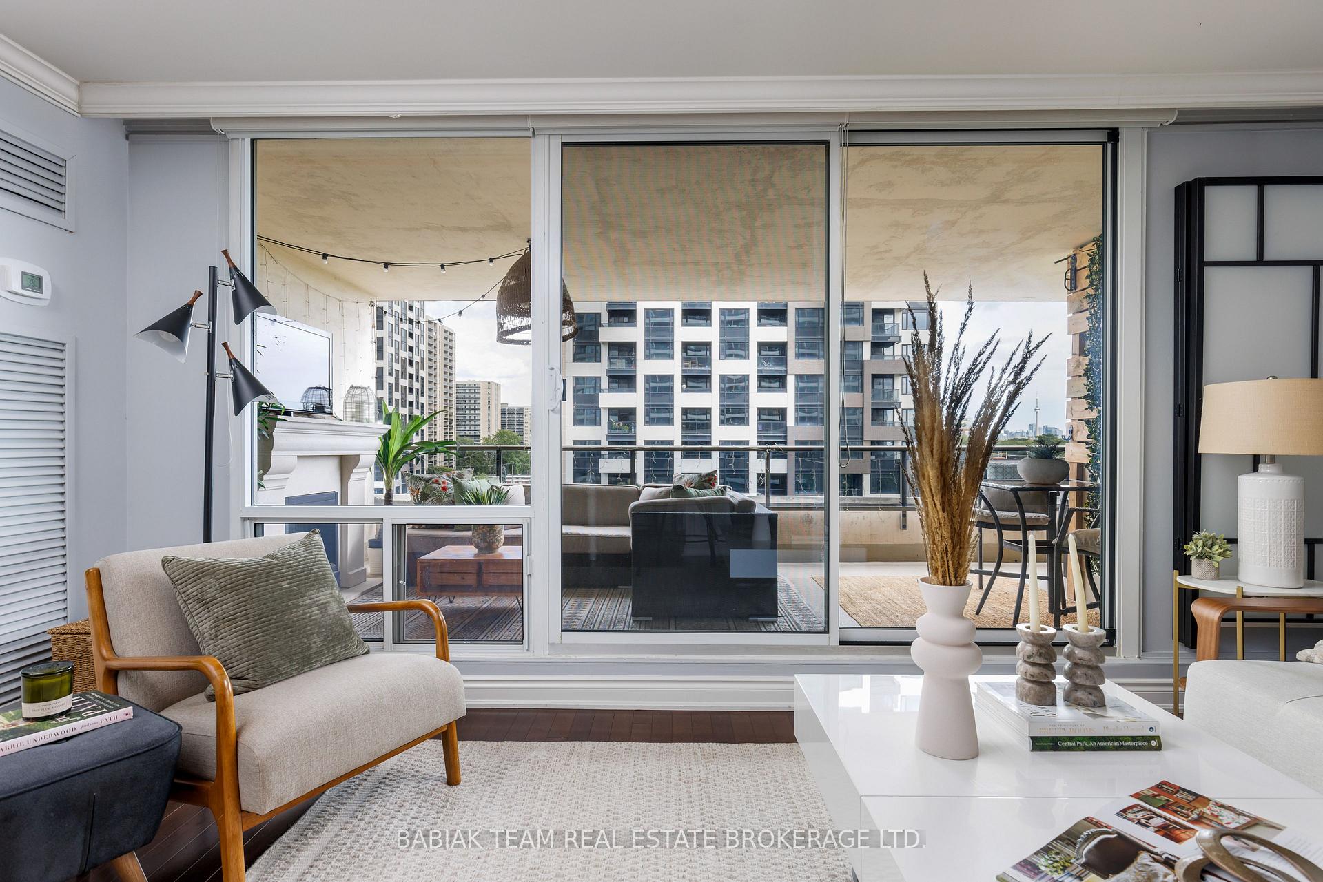 Photo 7 of Unit 705, 50 Quebec Avenue, Toronto, High Park North — HOMEH