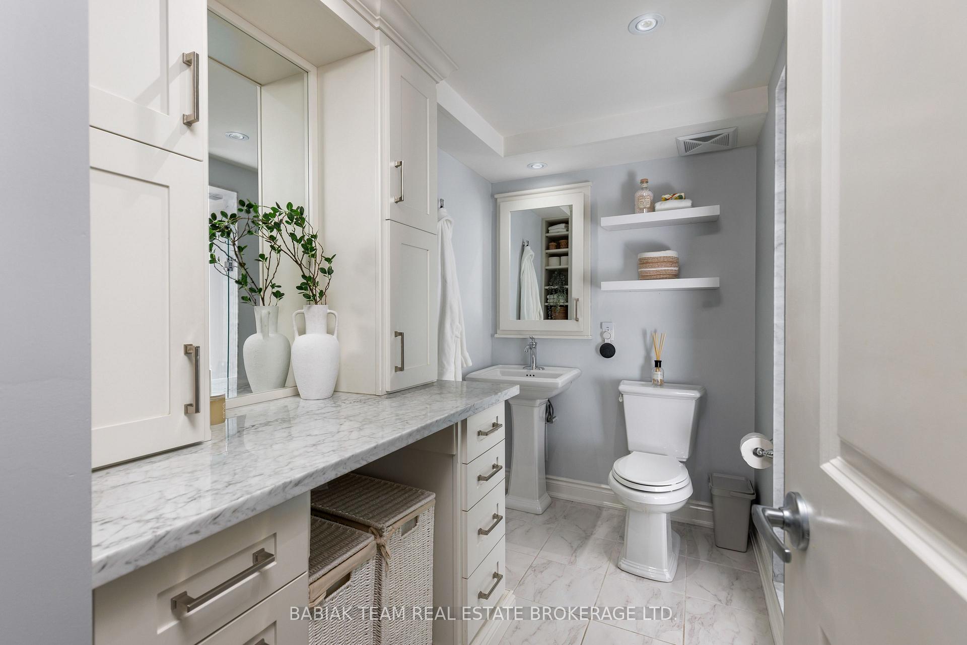 Photo 16 of Unit 705, 50 Quebec Avenue, Toronto, High Park North — HOMEH