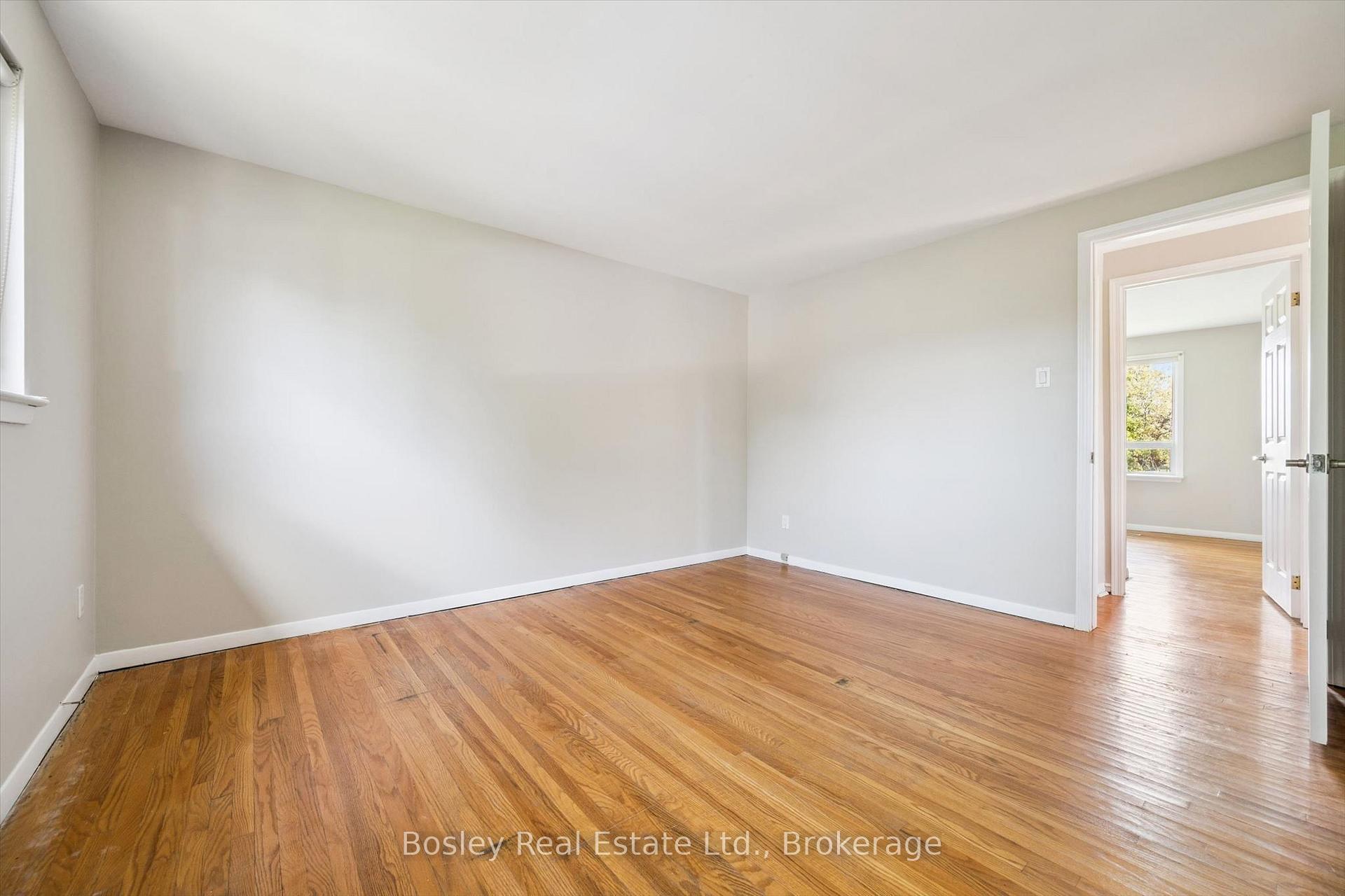 Photo 21 of 103 Folkstone Crescent, Brampton, Southgate — HOMEH