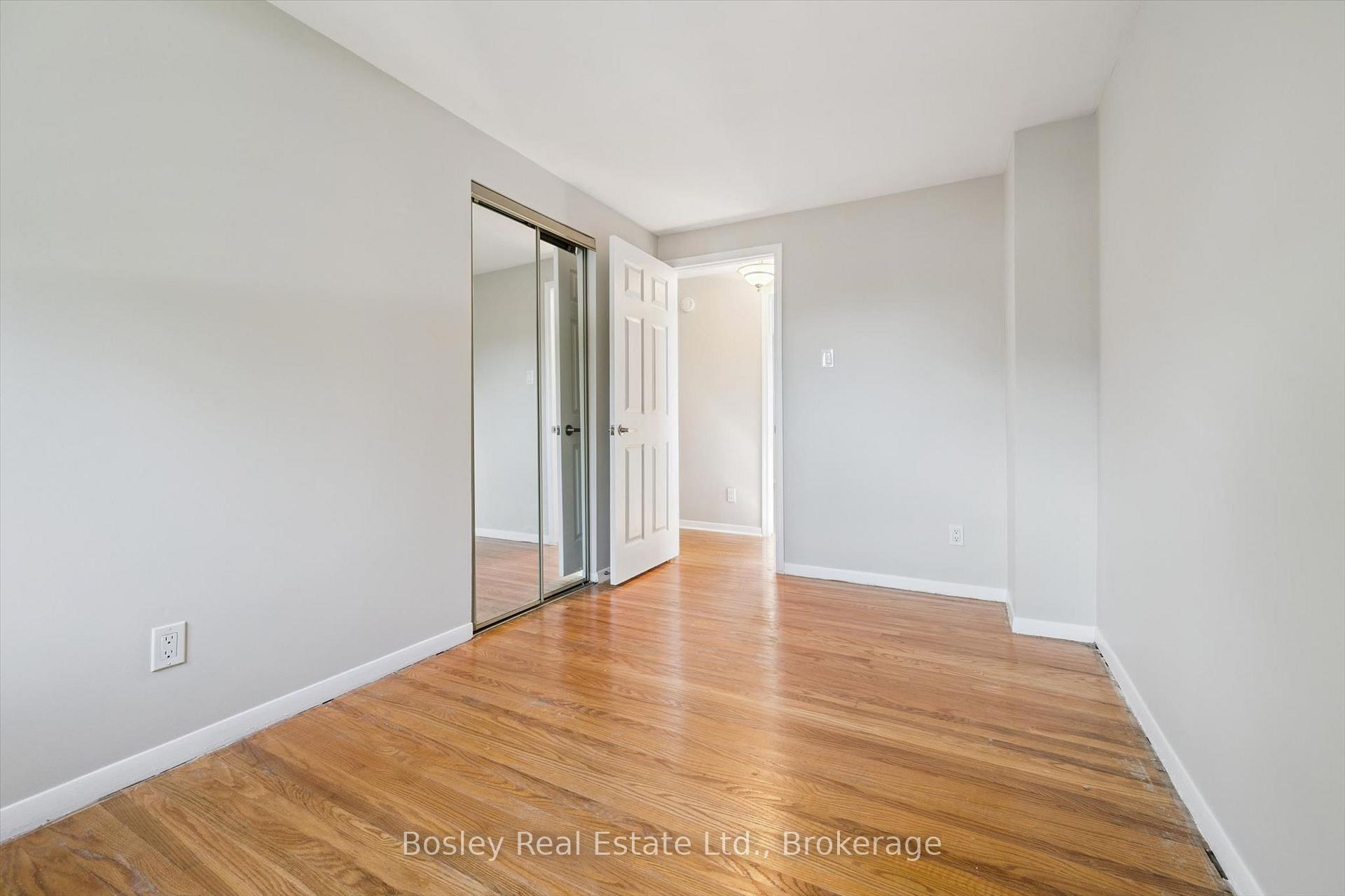 Photo 23 of 103 Folkstone Crescent, Brampton, Southgate — HOMEH