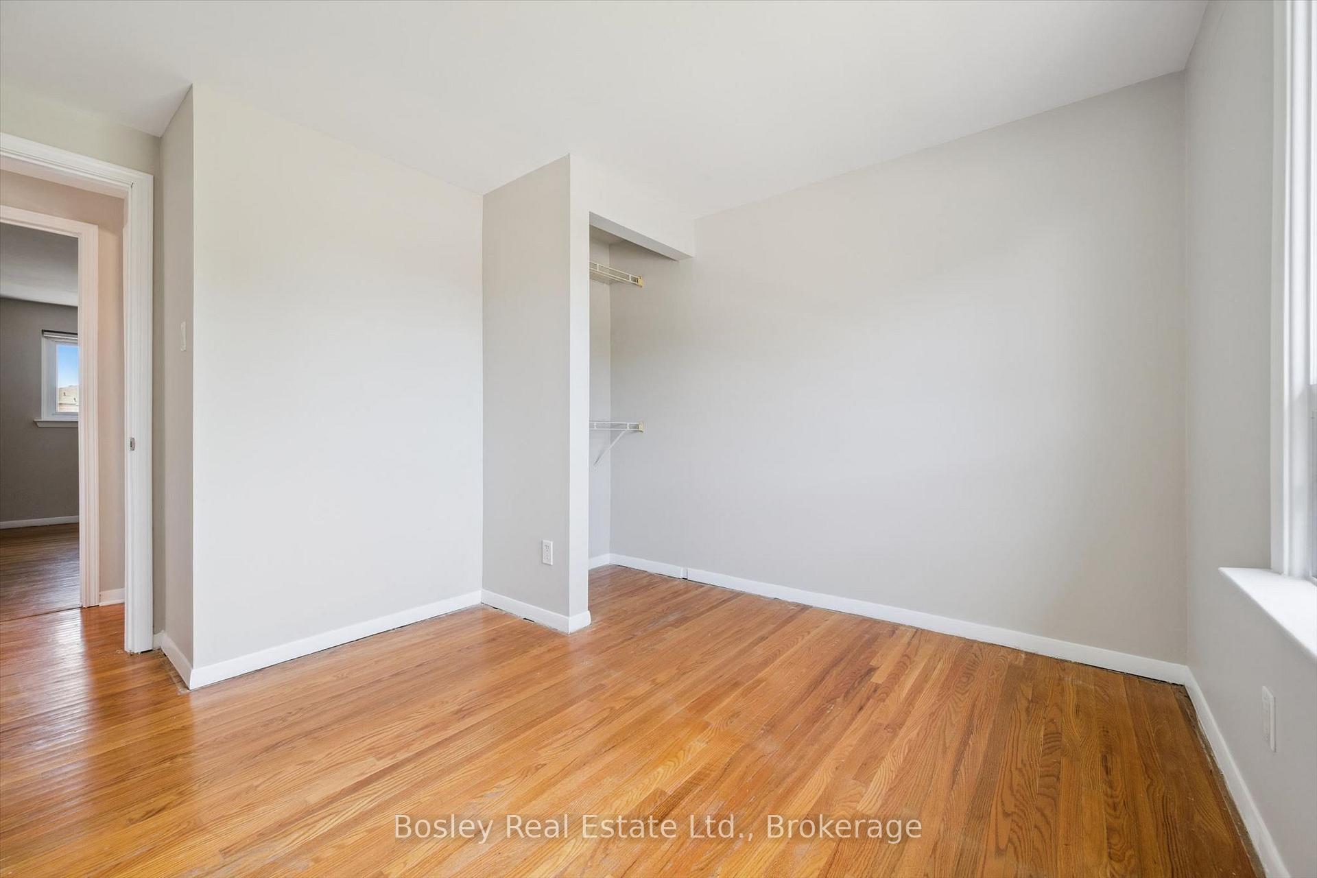 Photo 27 of 103 Folkstone Crescent, Brampton, Southgate — HOMEH