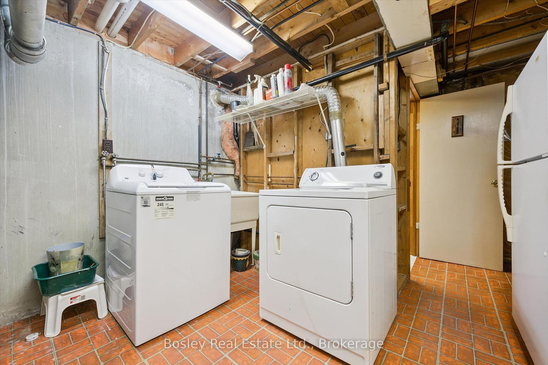 Photo 34 of 103 Folkstone Crescent, Brampton, Southgate — HOMEH