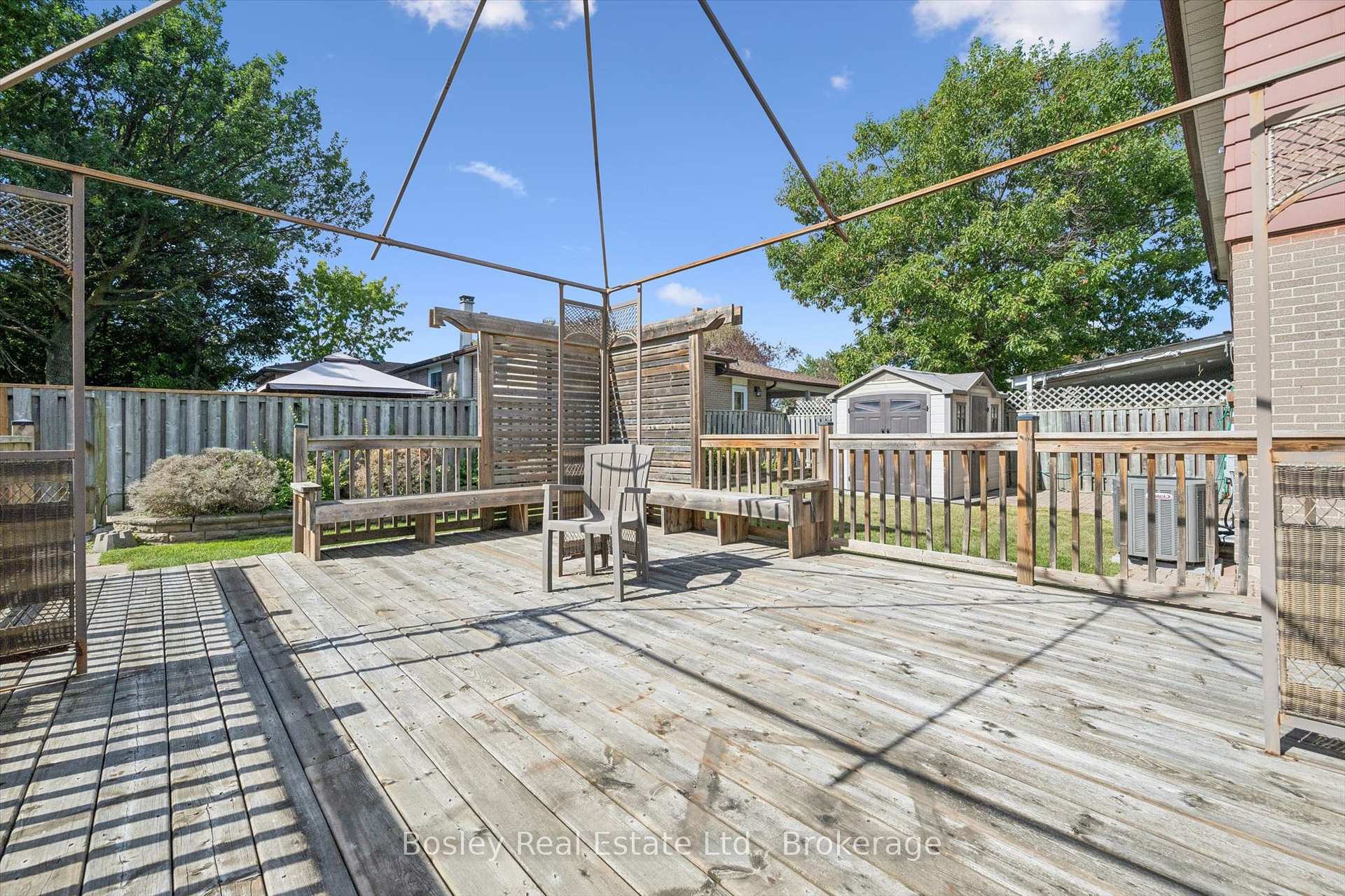 Photo 36 of 103 Folkstone Crescent, Brampton, Southgate — HOMEH