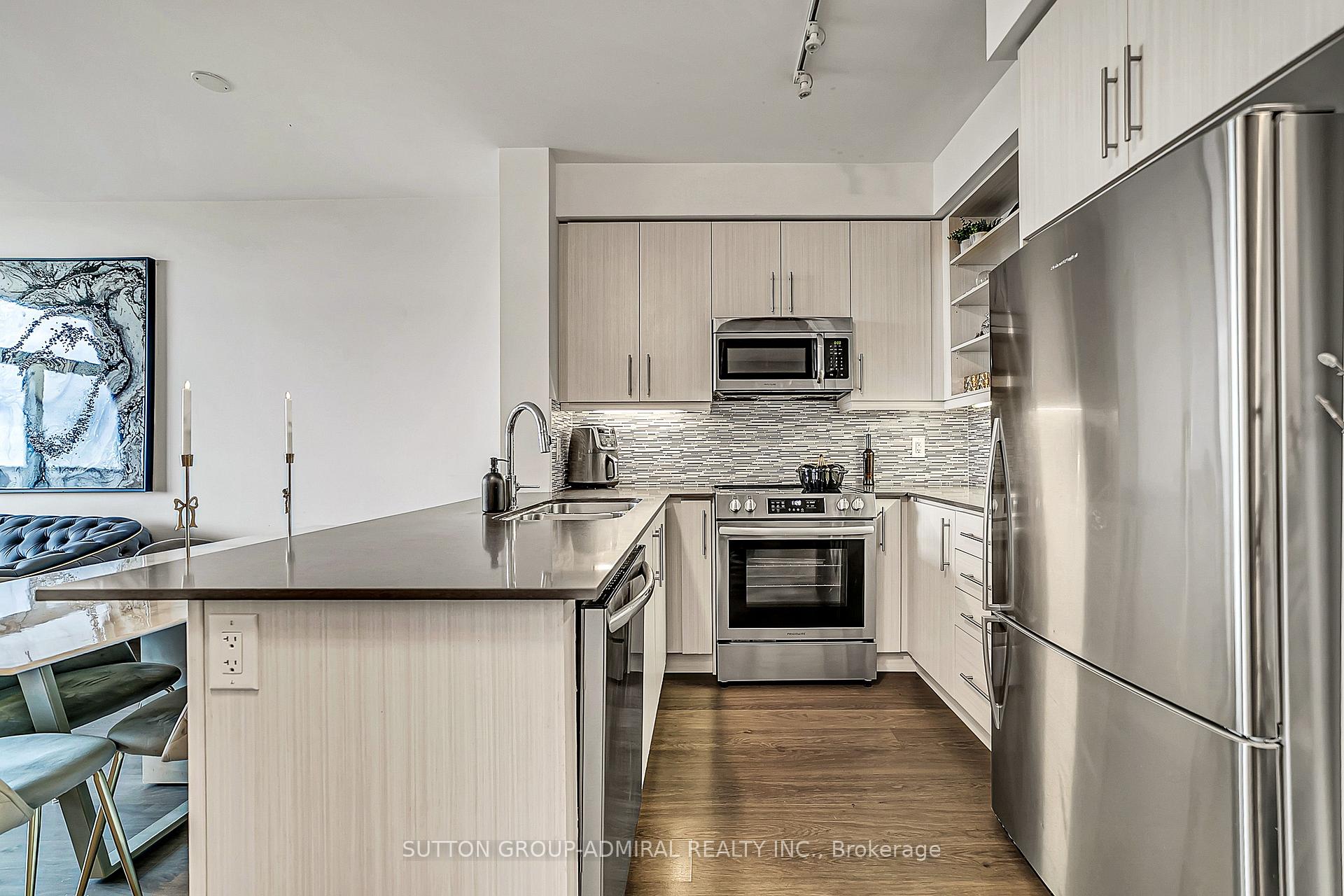 Photo 19 of Unit 1005, 55 Oneida Crescent, Richmond Hill, Langstaff — HOMEH