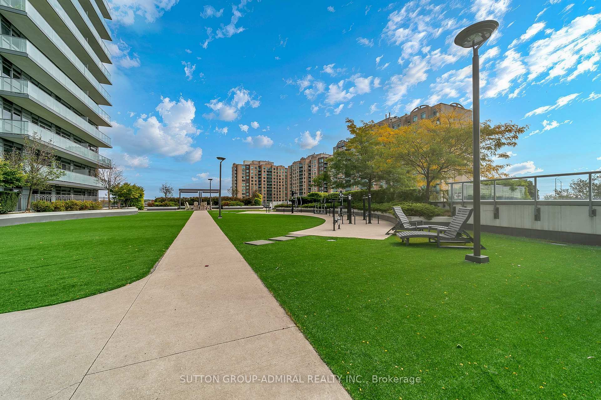 Photo 44 of Unit 1005, 55 Oneida Crescent, Richmond Hill, Langstaff — HOMEH
