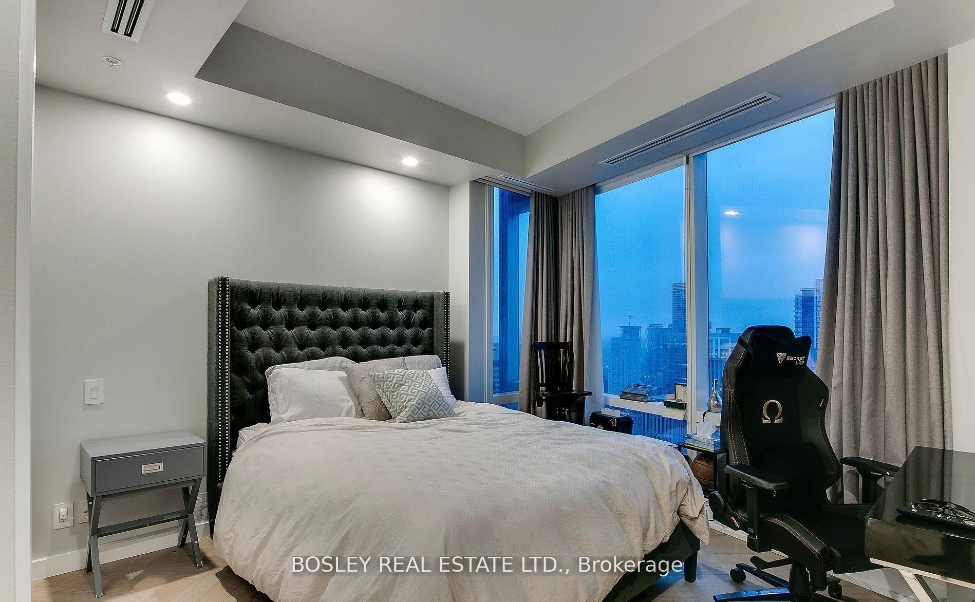 Photo 7 of Unit 4808, 180 University Avenue, Toronto, Bay Street Corridor — HOMEH