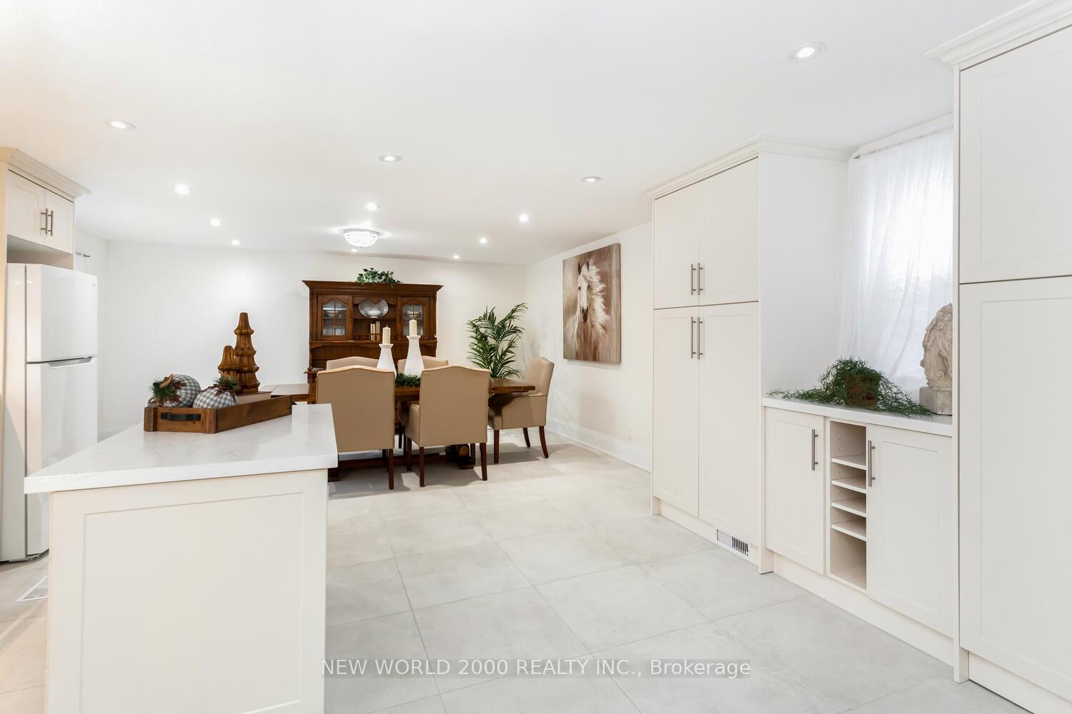 Photo 10 of 8071 Kipling Avenue, Vaughan, West Woodbridge — HOMEH