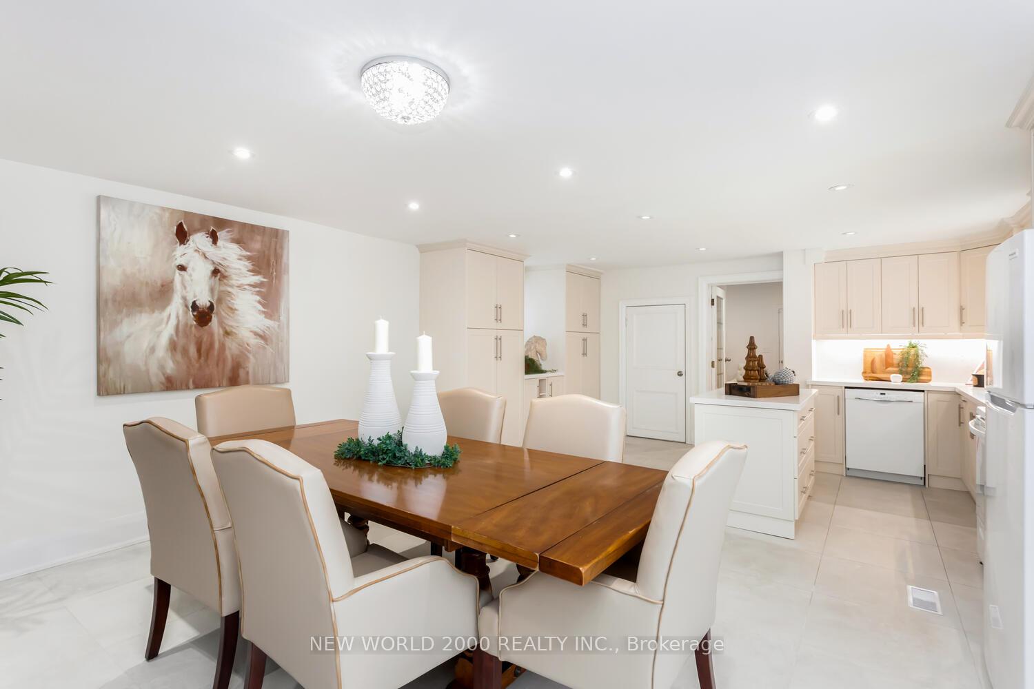 Photo 13 of 8071 Kipling Avenue, Vaughan, West Woodbridge — HOMEH