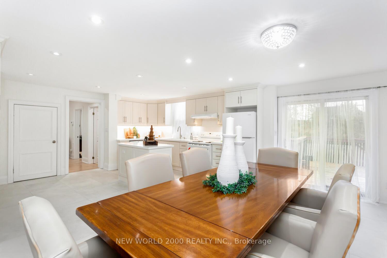 Photo 14 of 8071 Kipling Avenue, Vaughan, West Woodbridge — HOMEH