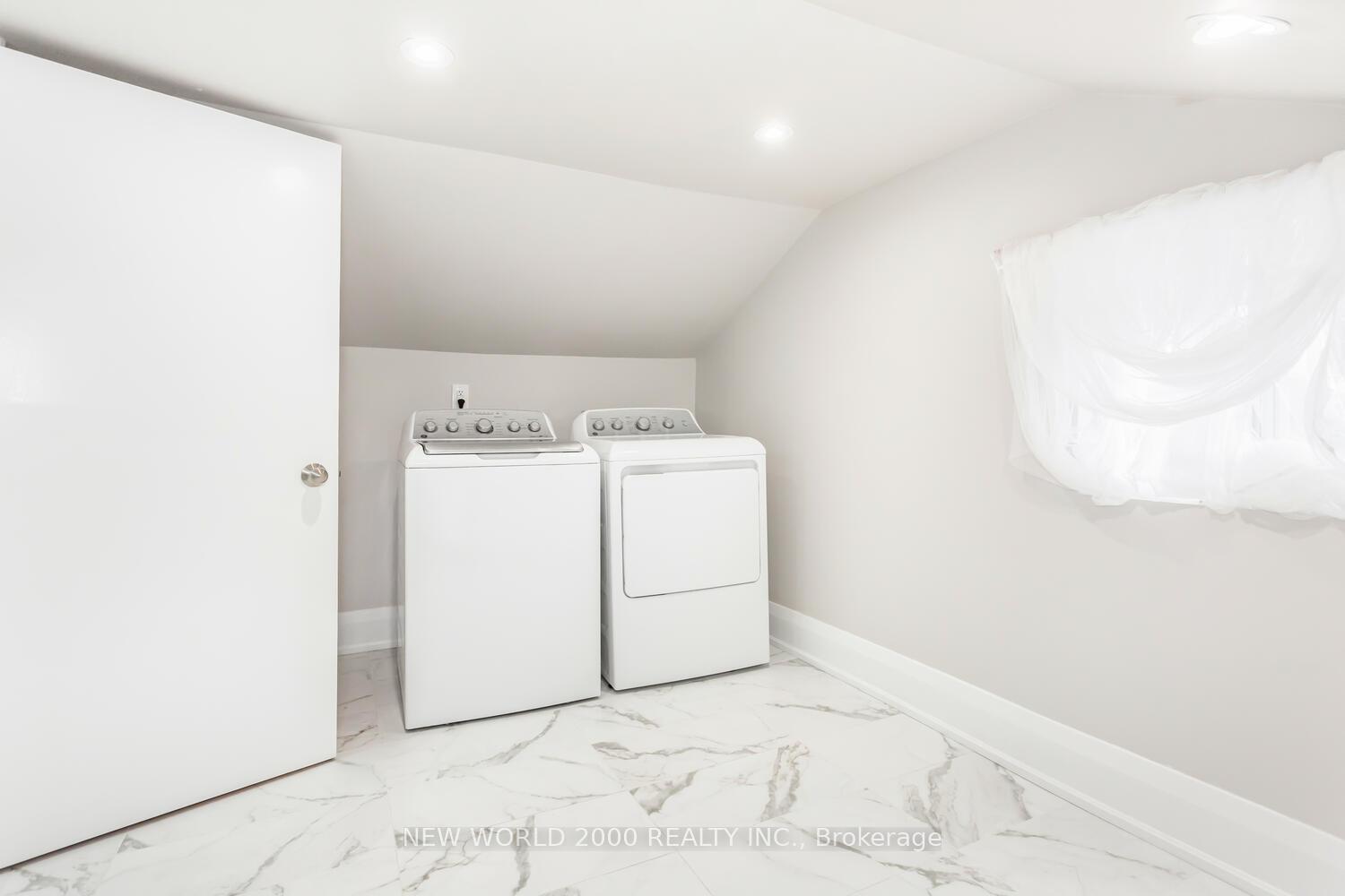 Photo 38 of 8071 Kipling Avenue, Vaughan, West Woodbridge — HOMEH