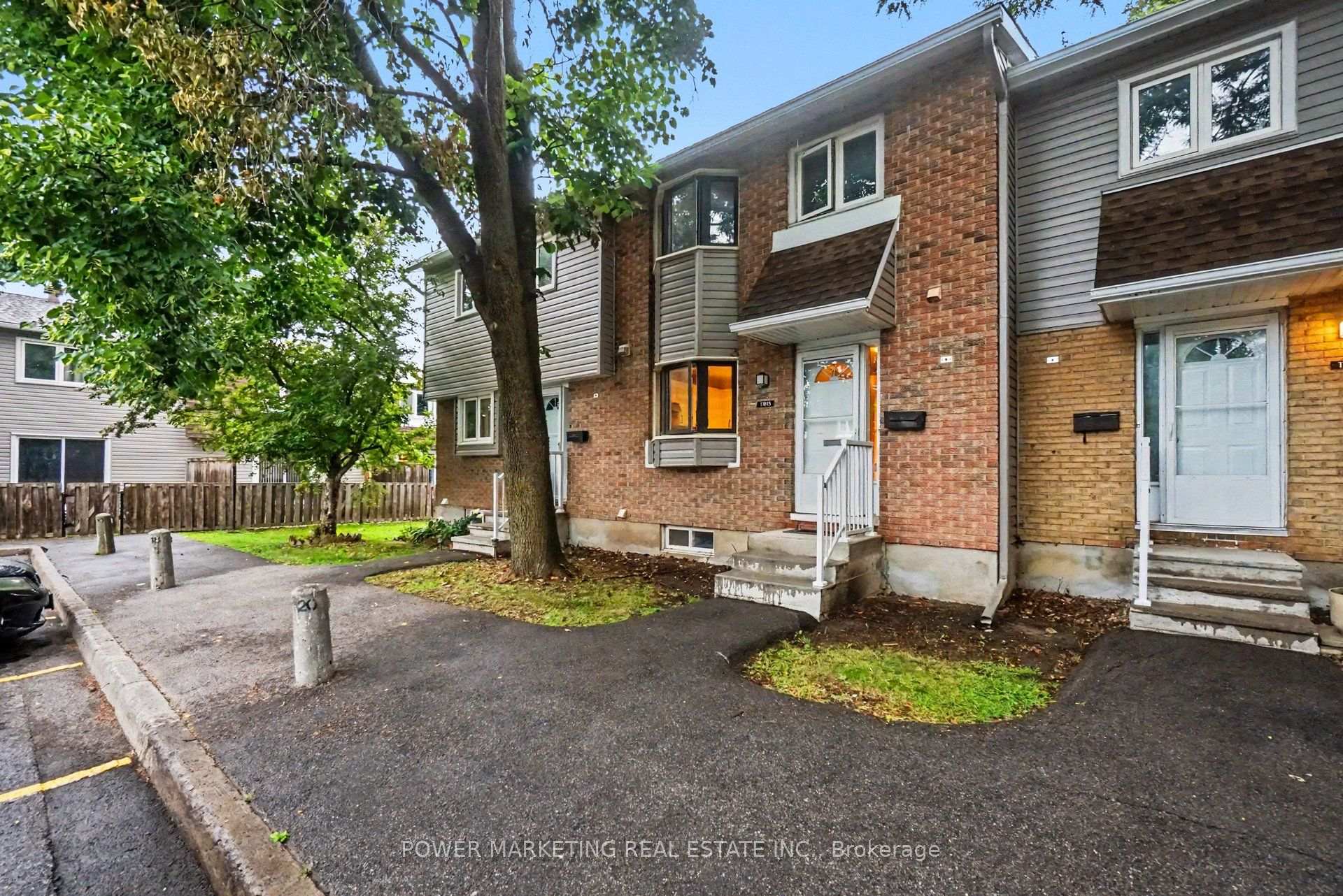Photo 1 of 1781 Lamoureux Drive, Ottawa, Queenswood Heights South — HOMEH