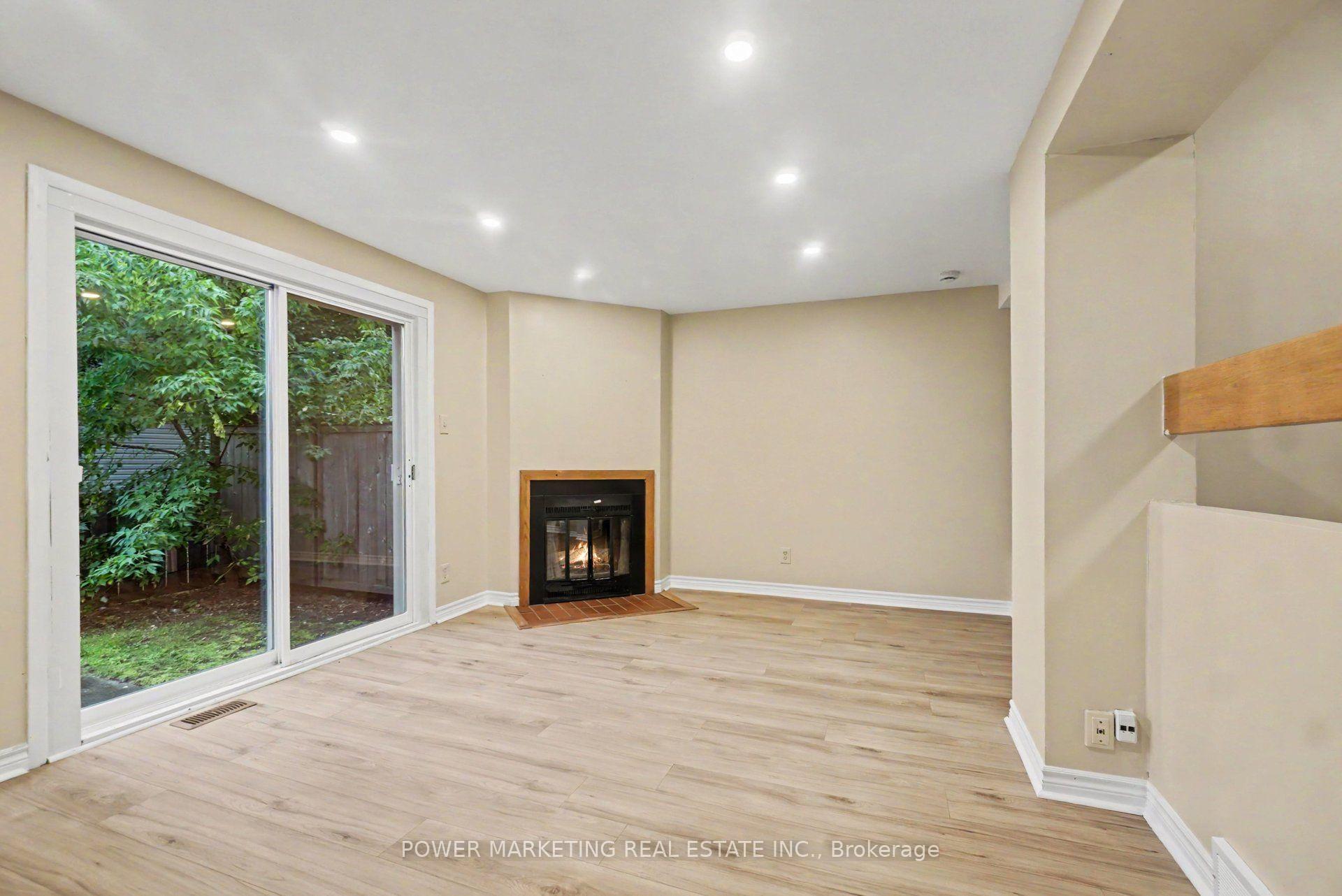 Photo 6 of 1781 Lamoureux Drive, Ottawa, Queenswood Heights South — HOMEH
