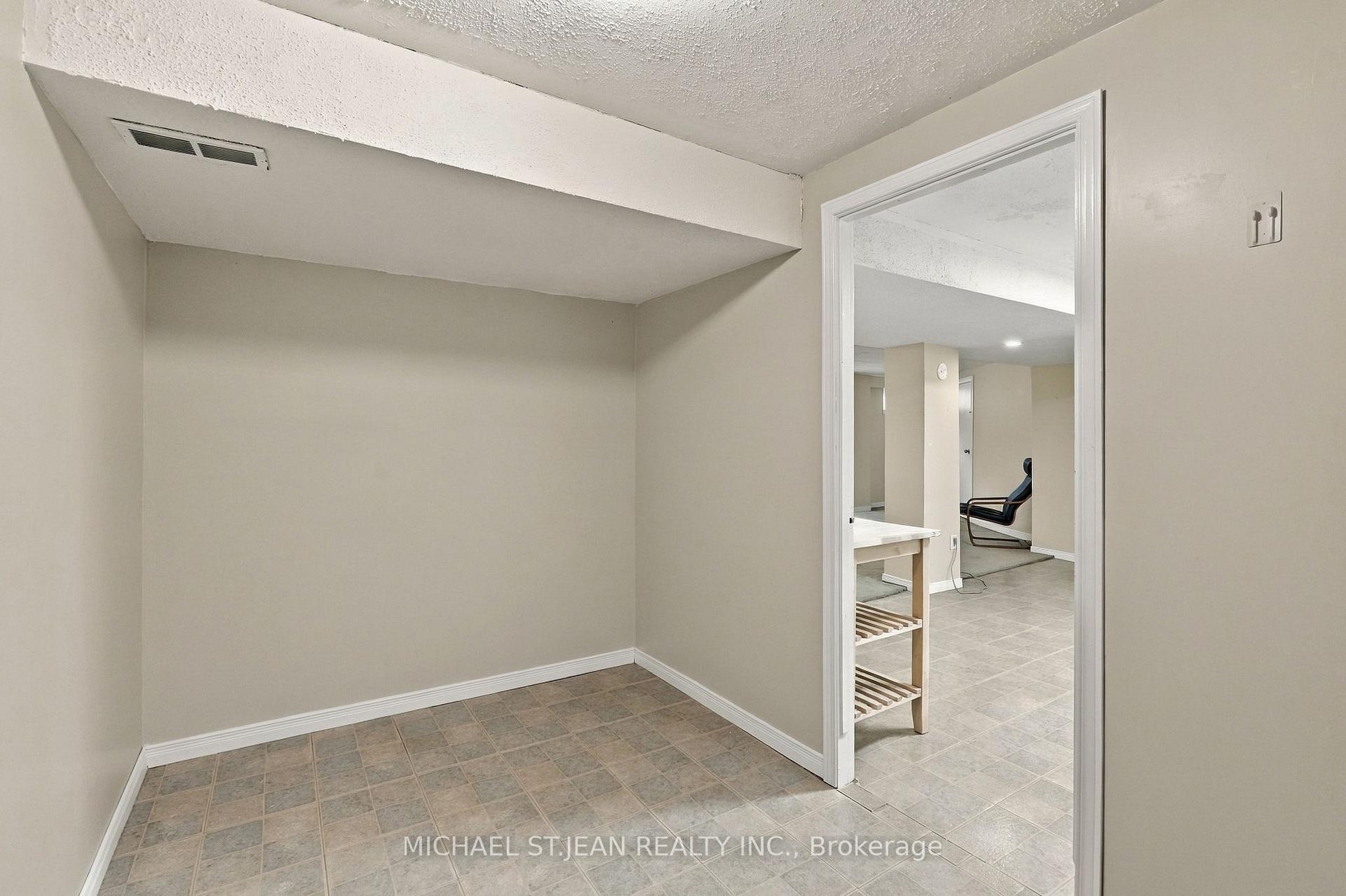 Photo 32 of 63 Ofield Road, Hamilton, Ainslie Wood — HOMEH