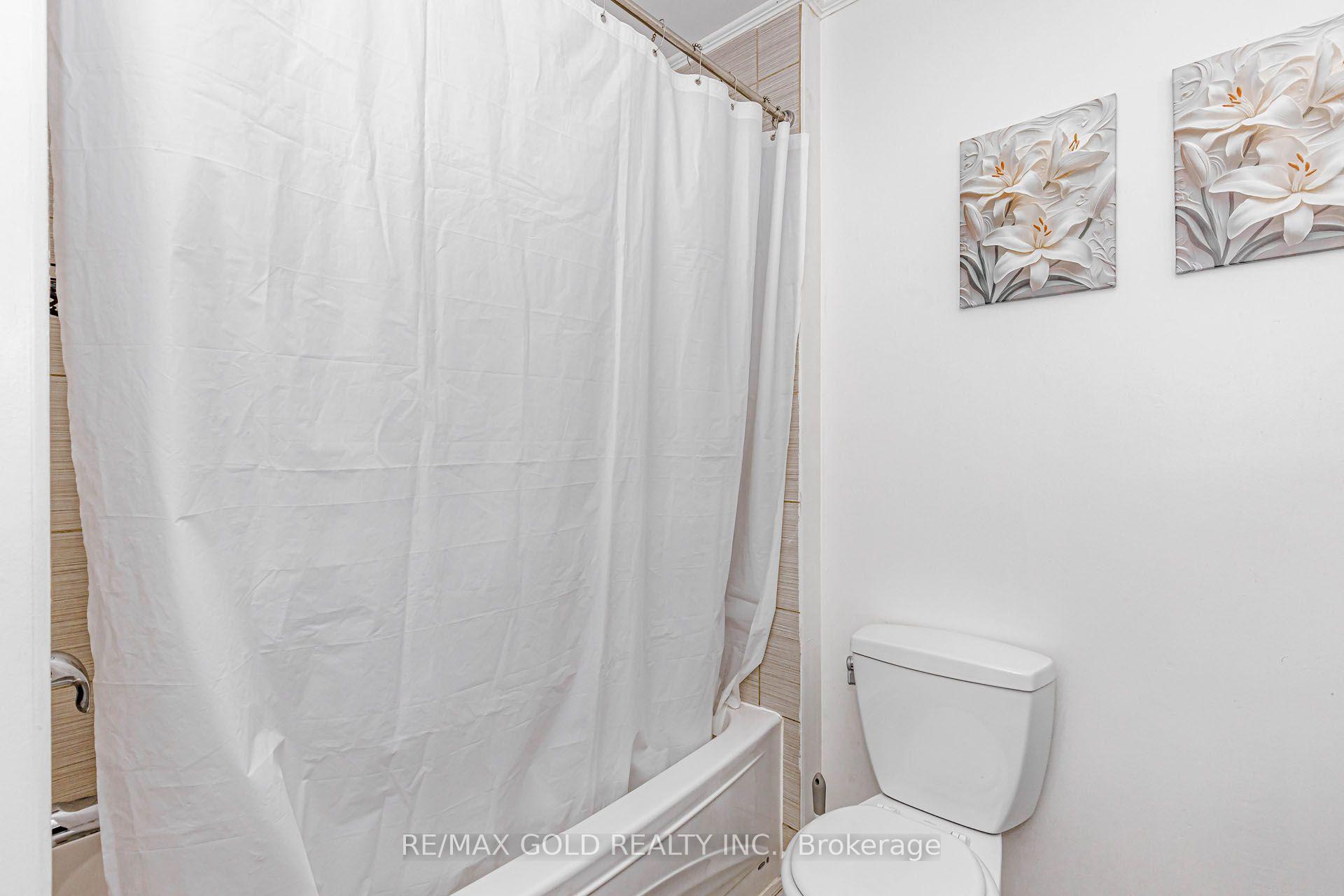 Photo 20 of 240 Simmons Boulevard, Brampton, Madoc — HOMEH