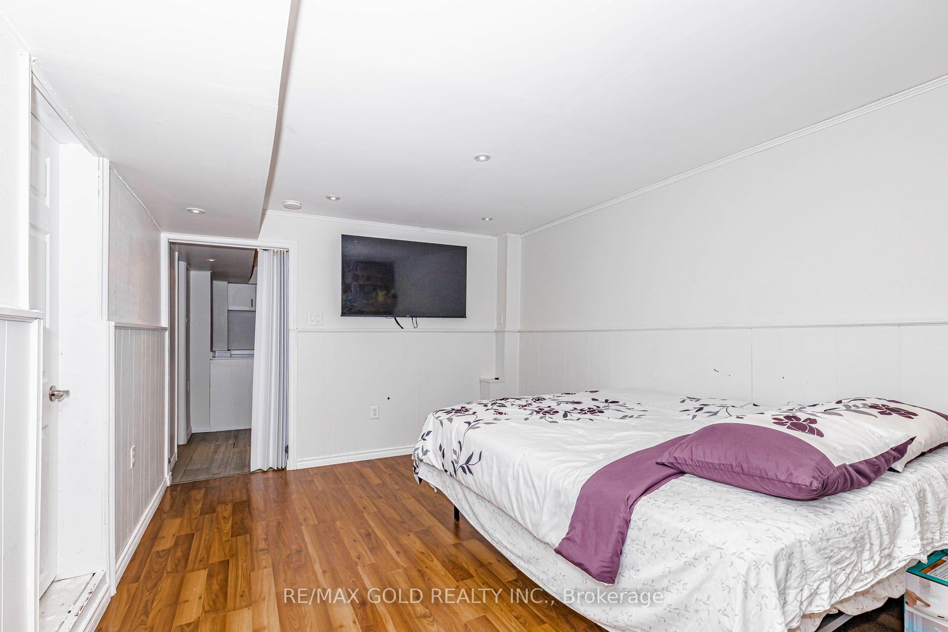 Photo 29 of 240 Simmons Boulevard, Brampton, Madoc — HOMEH