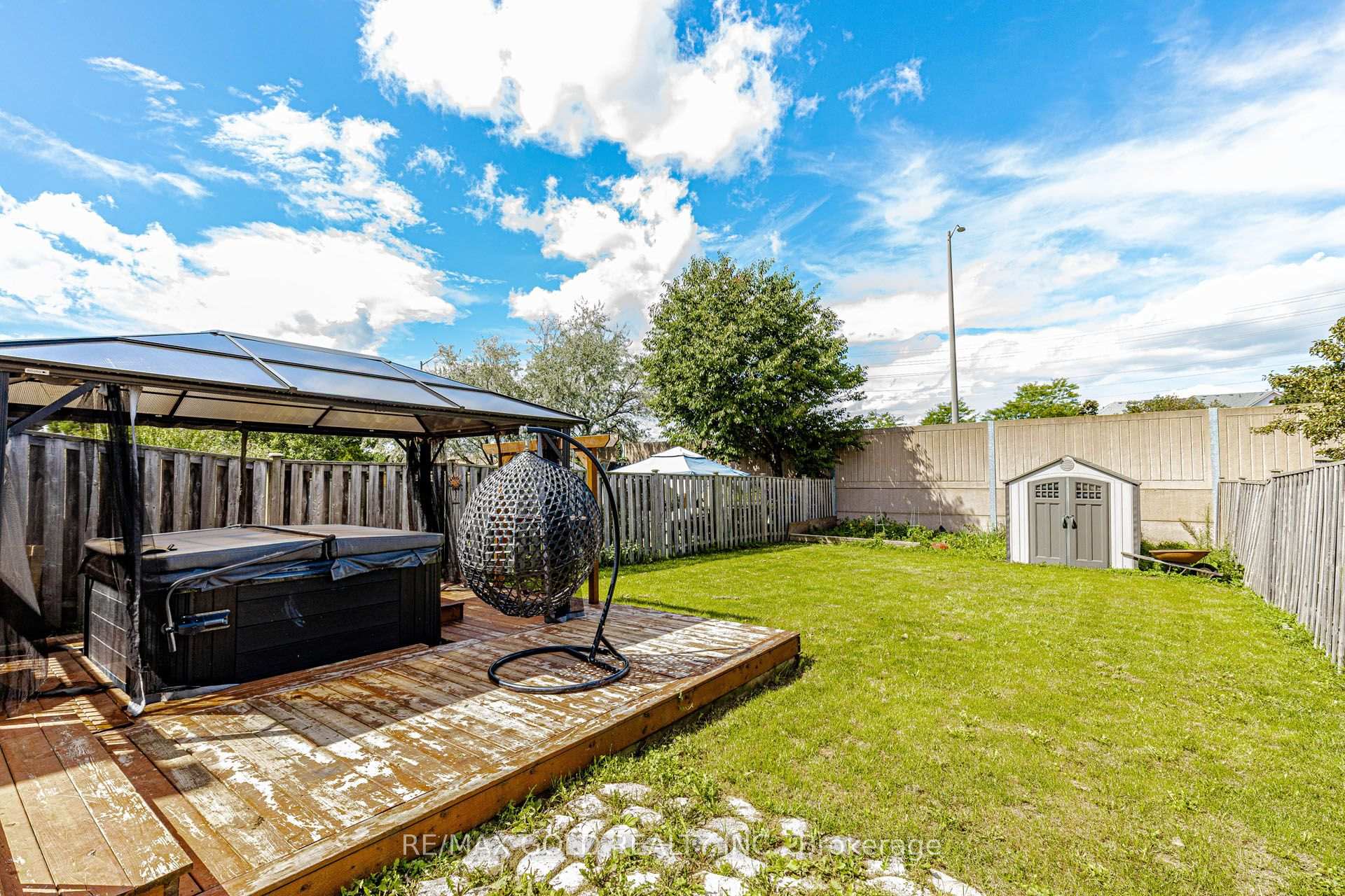 Photo 37 of 240 Simmons Boulevard, Brampton, Madoc — HOMEH
