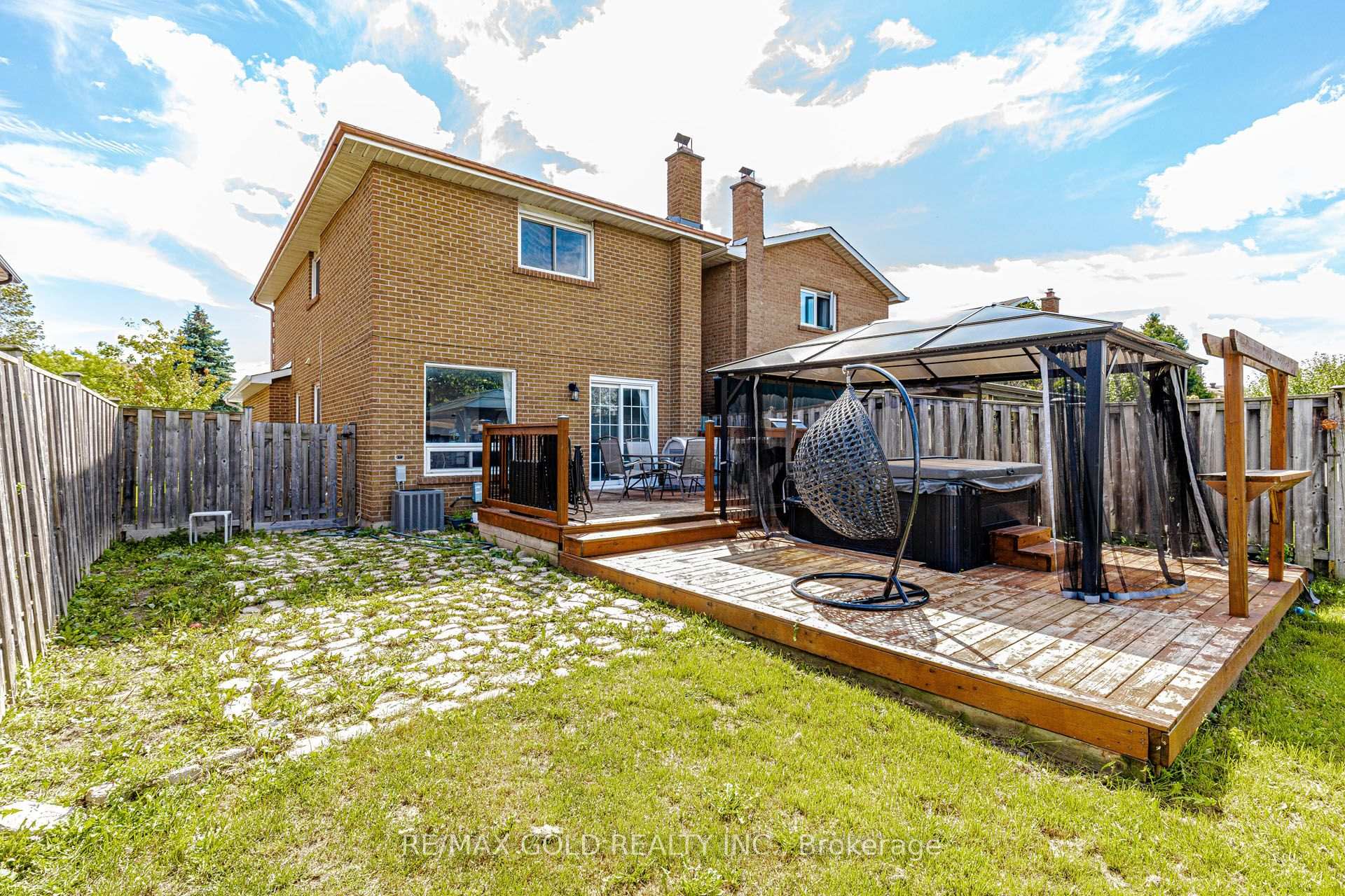 Photo 38 of 240 Simmons Boulevard, Brampton, Madoc — HOMEH