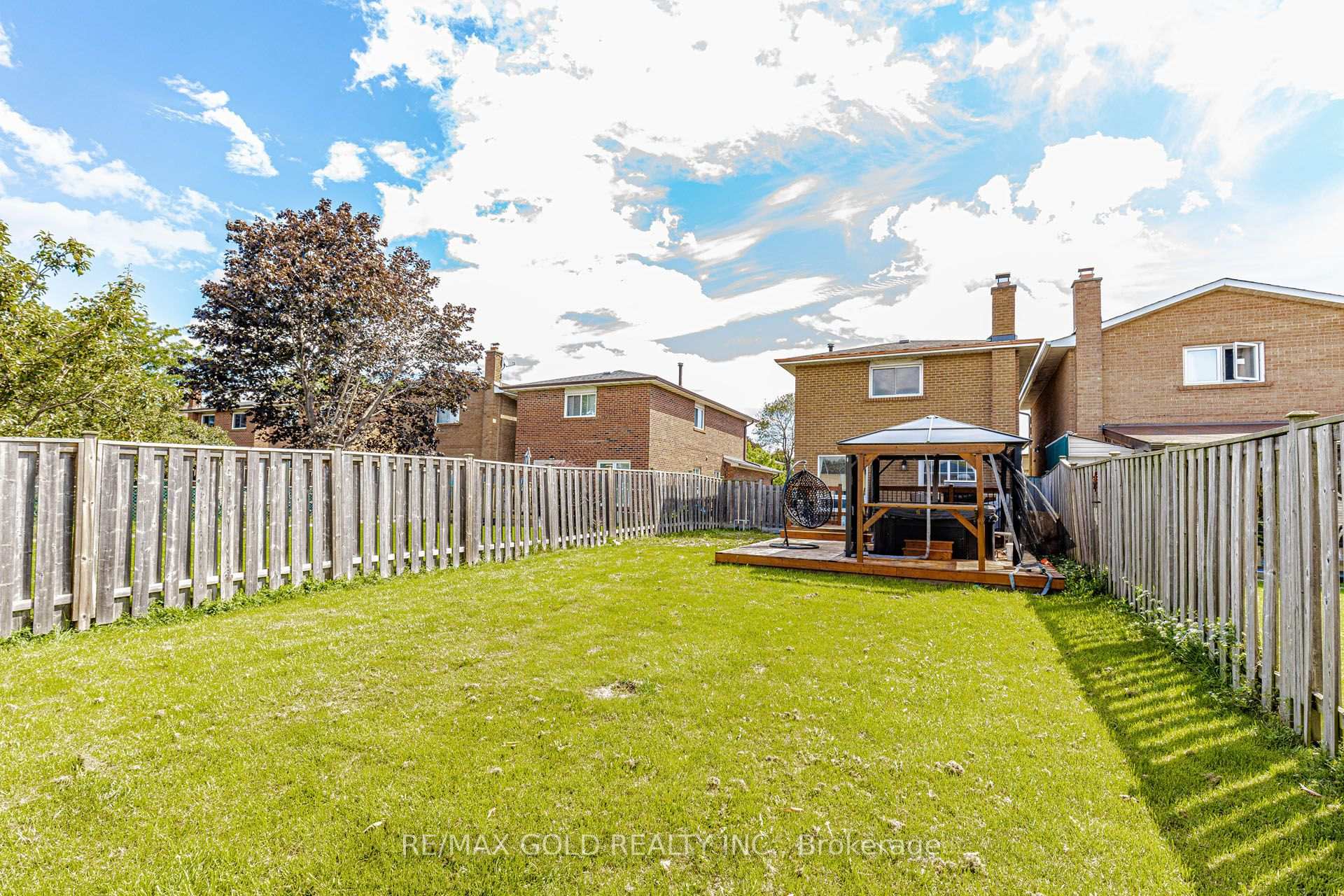 Photo 39 of 240 Simmons Boulevard, Brampton, Madoc — HOMEH