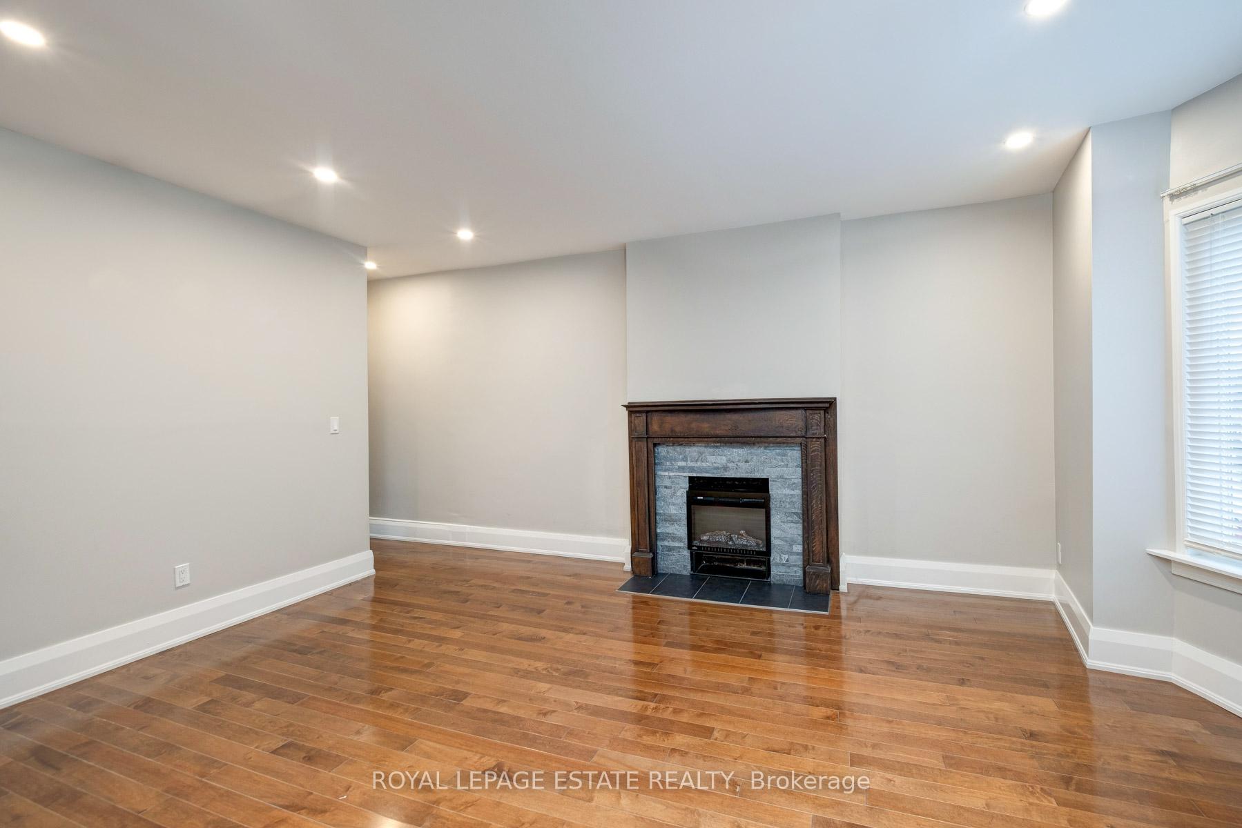 Photo 8 of Unit Upper, 322 Silver Birch Avenue, Toronto, The Beaches — HOMEH