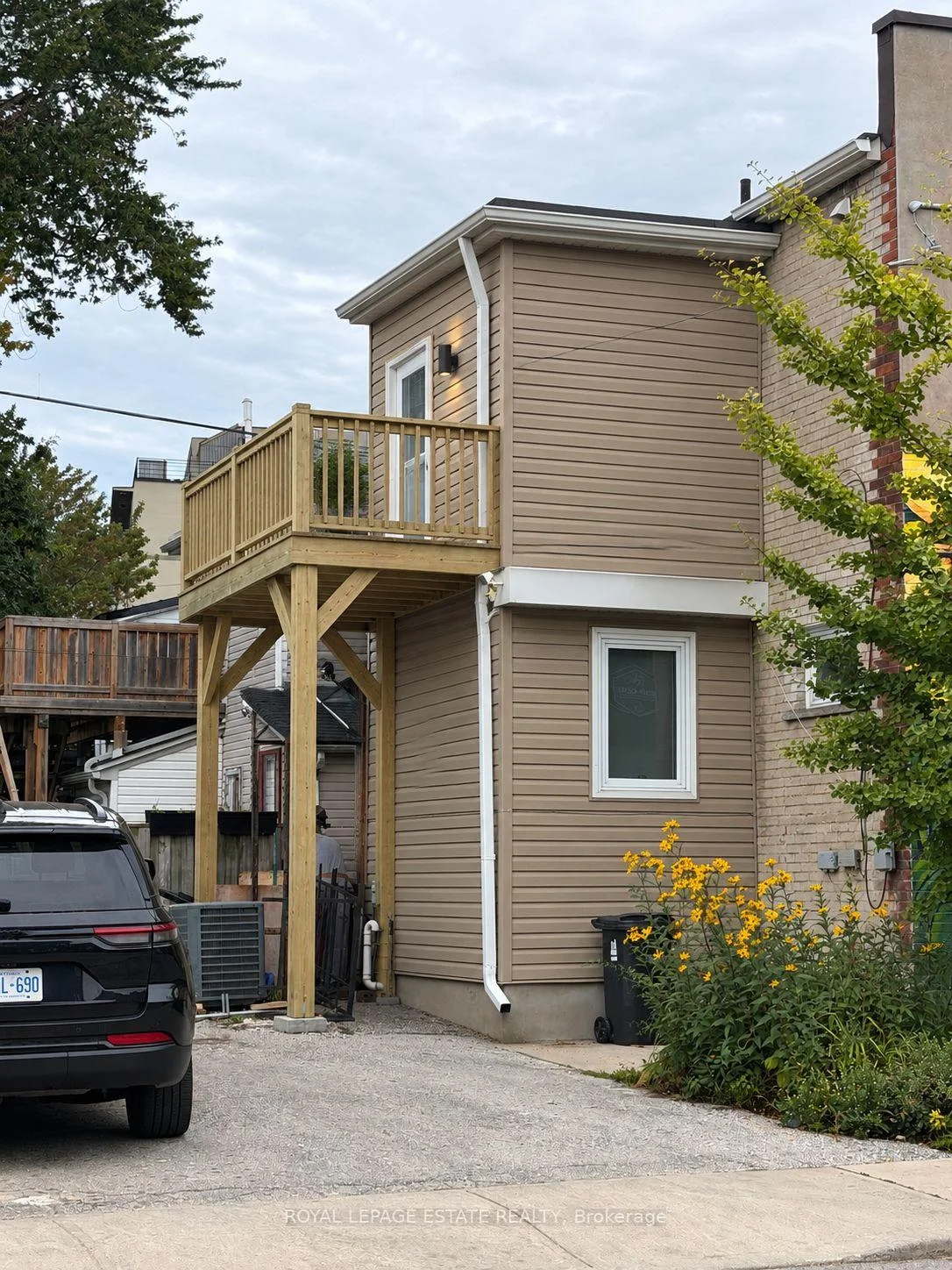 Photo 19 of Unit Upper, 322 Silver Birch Avenue, Toronto, The Beaches — HOMEH