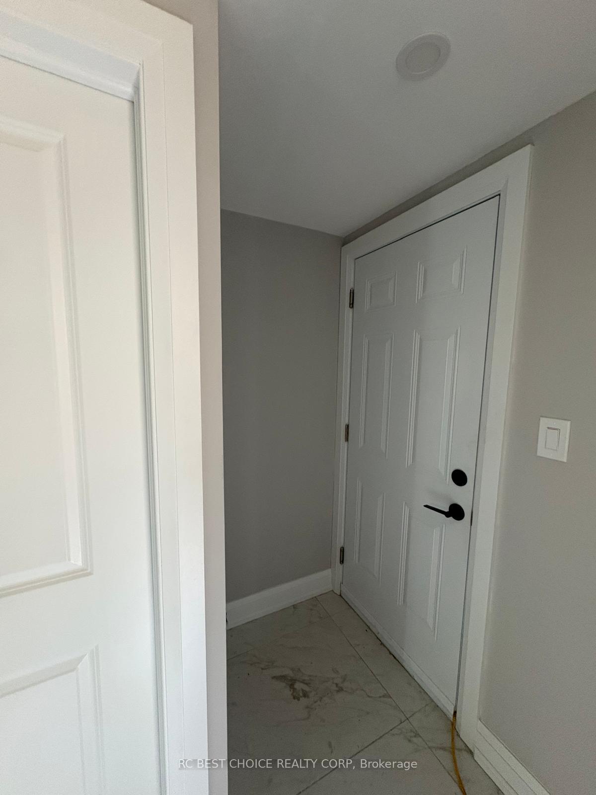Photo 11 of 113 Grenfell Street, Oshawa, Vanier — HOMEH