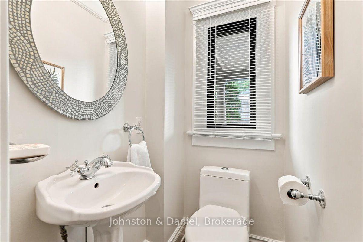 Photo 16 of 16 Barton Avenue, Toronto, The Annex — HOMEH