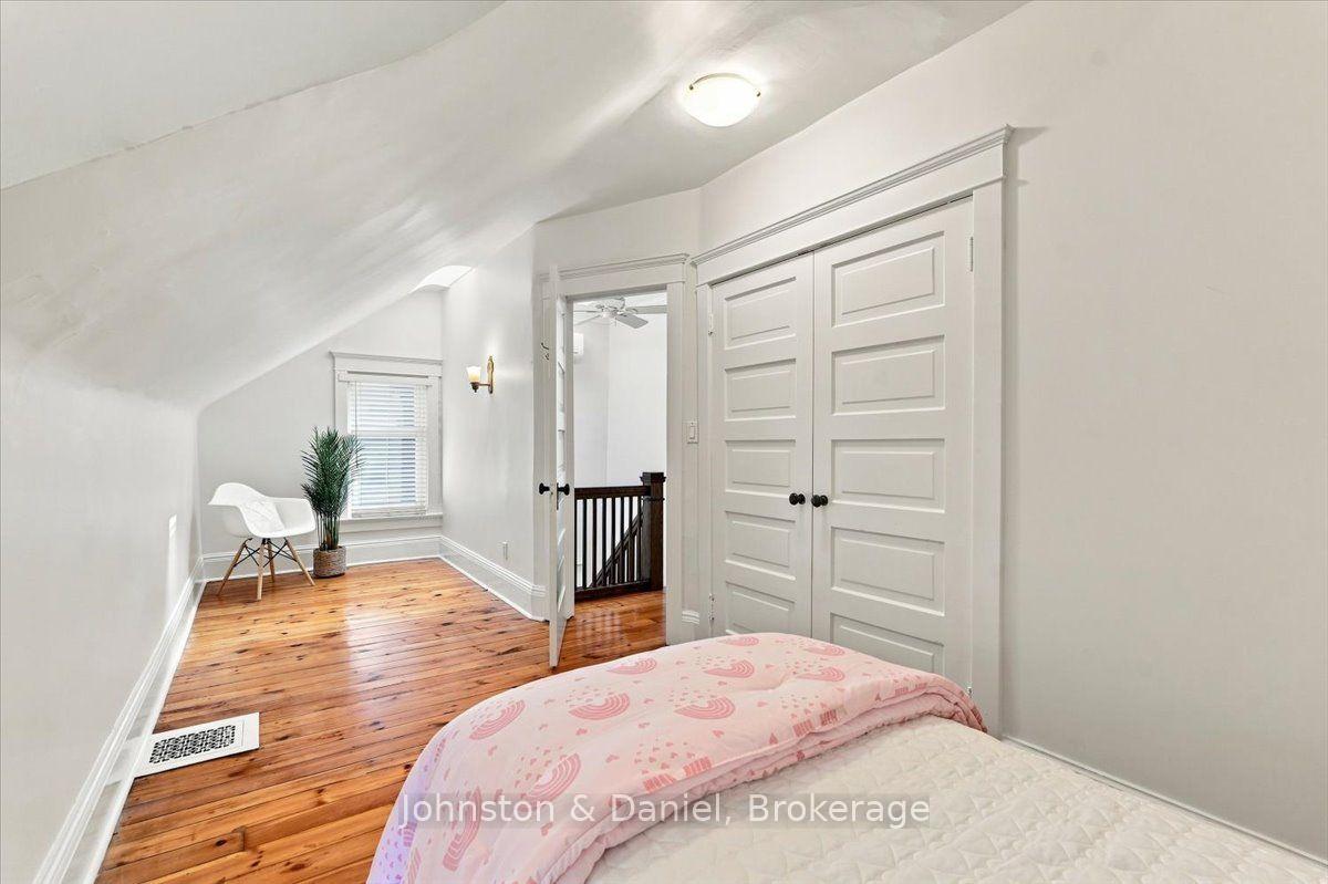 Photo 31 of 16 Barton Avenue, Toronto, The Annex — HOMEH