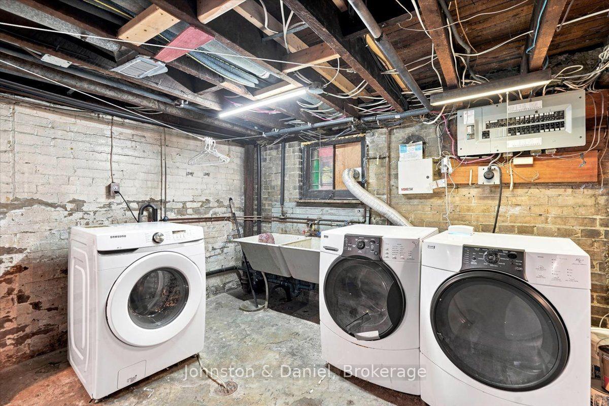 Photo 33 of 16 Barton Avenue, Toronto, The Annex — HOMEH