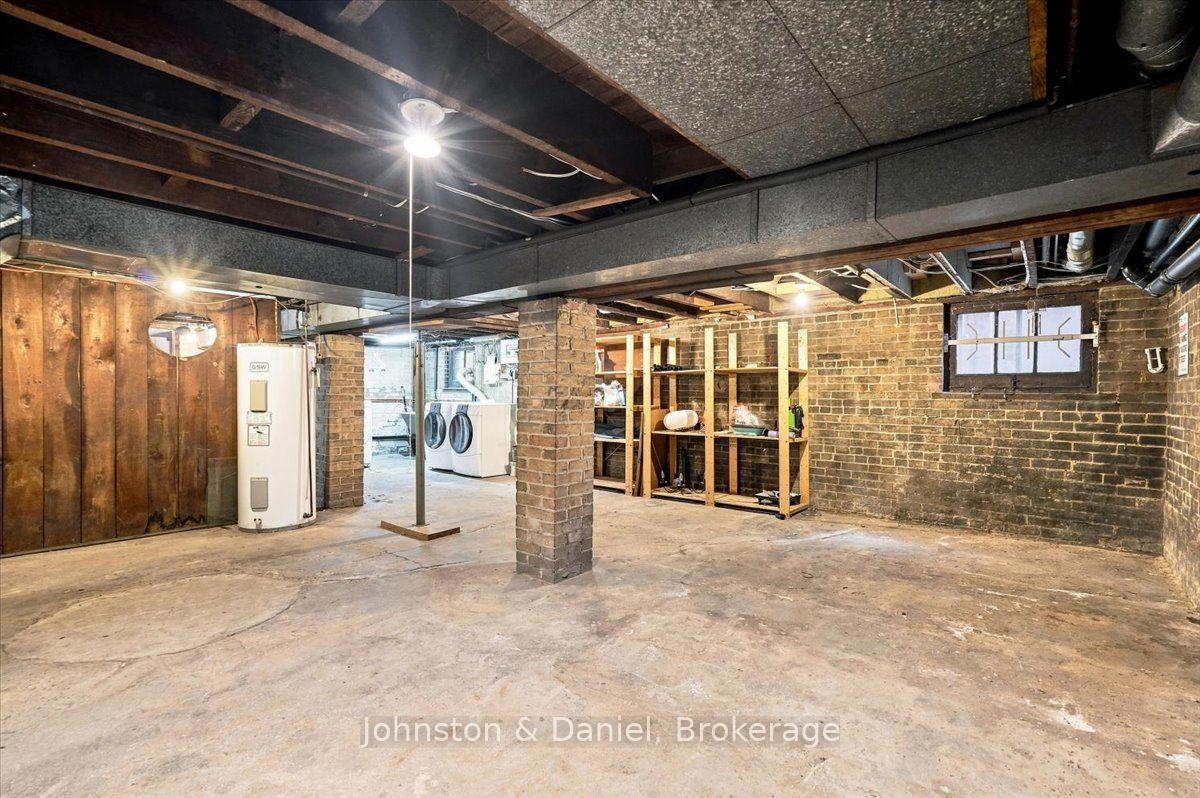 Photo 34 of 16 Barton Avenue, Toronto, The Annex — HOMEH